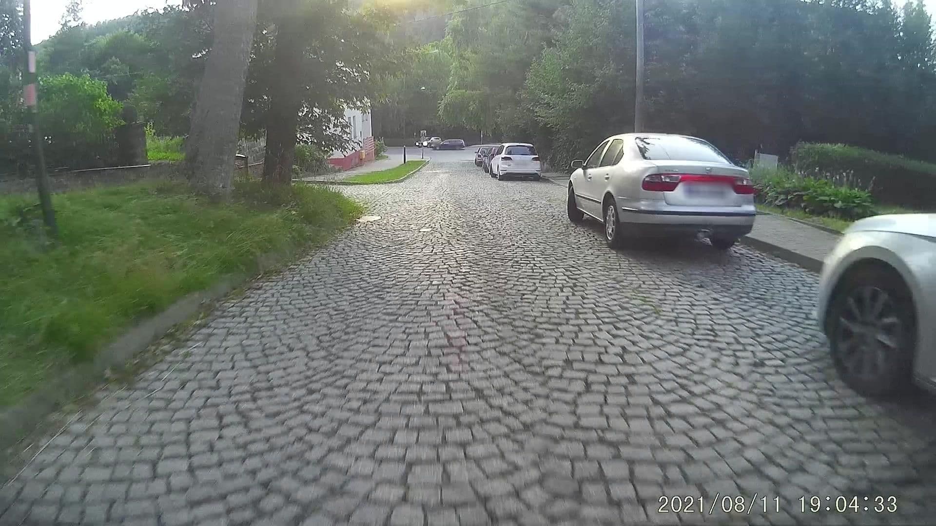 Street view near Dom Gościnny Franciszkanów, Duszniki-Zdrój — © dasza (CC BY-SA · Mapillary)