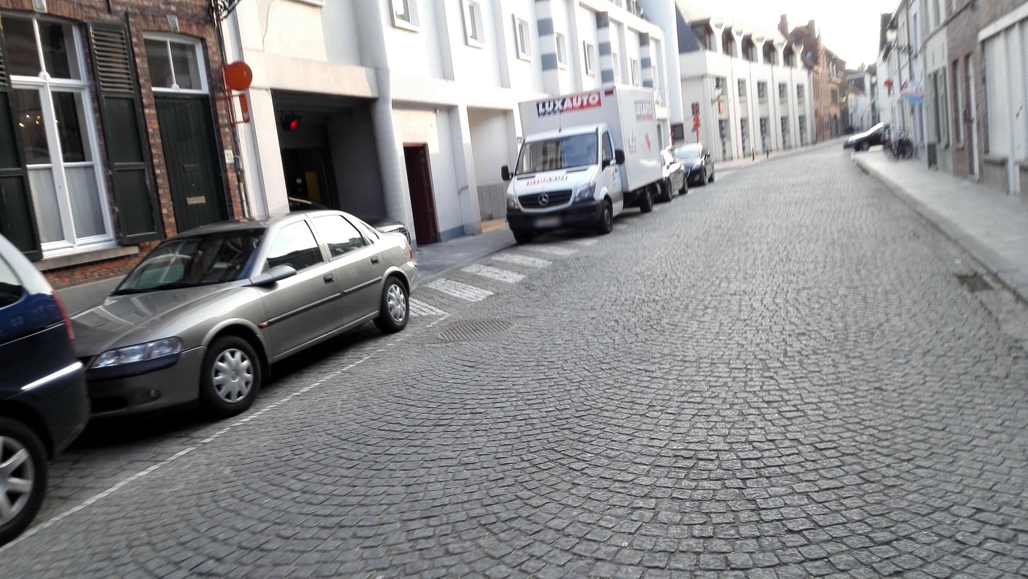 Street view near Novotel Brugge Centrum, Brugge — © polyglot (CC BY-SA · Mapillary)