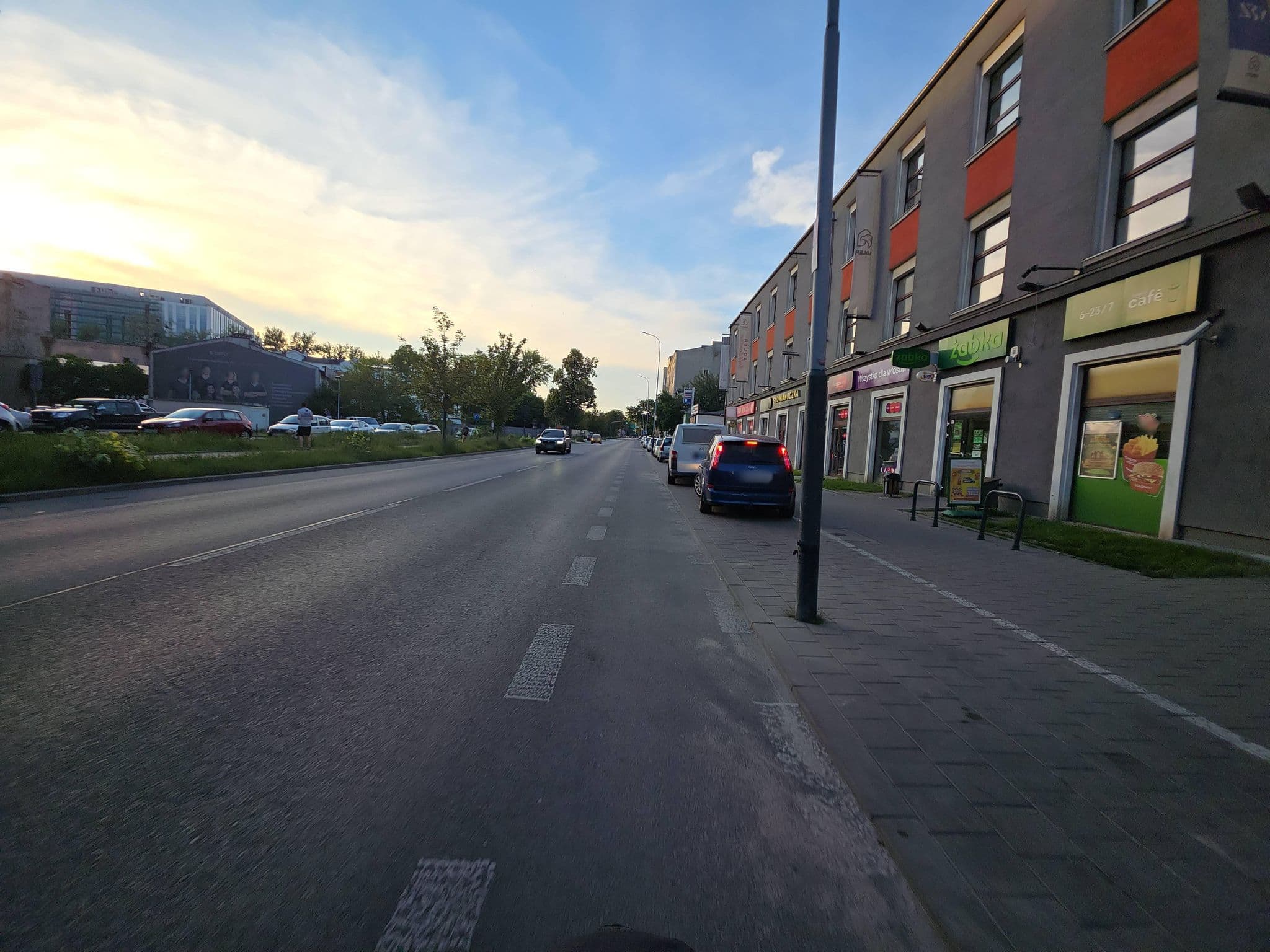 Street view near Aparts B&B, Łódź — © Rowerowa_Lodz (CC BY-SA · Mapillary)