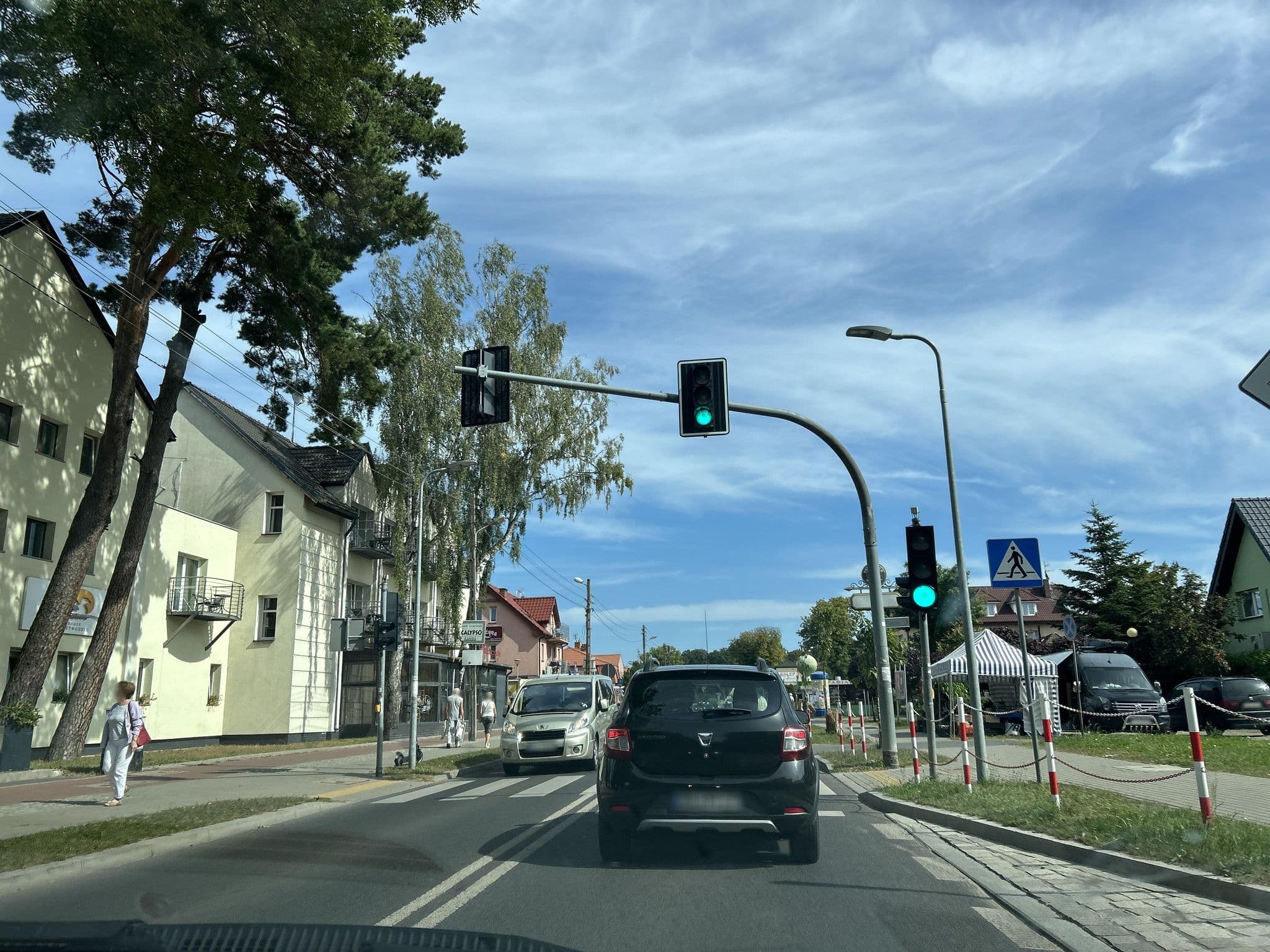 Street view near Gryf Resort Międzywodzie, Dziwnów — © strudel (CC BY-SA · Mapillary)