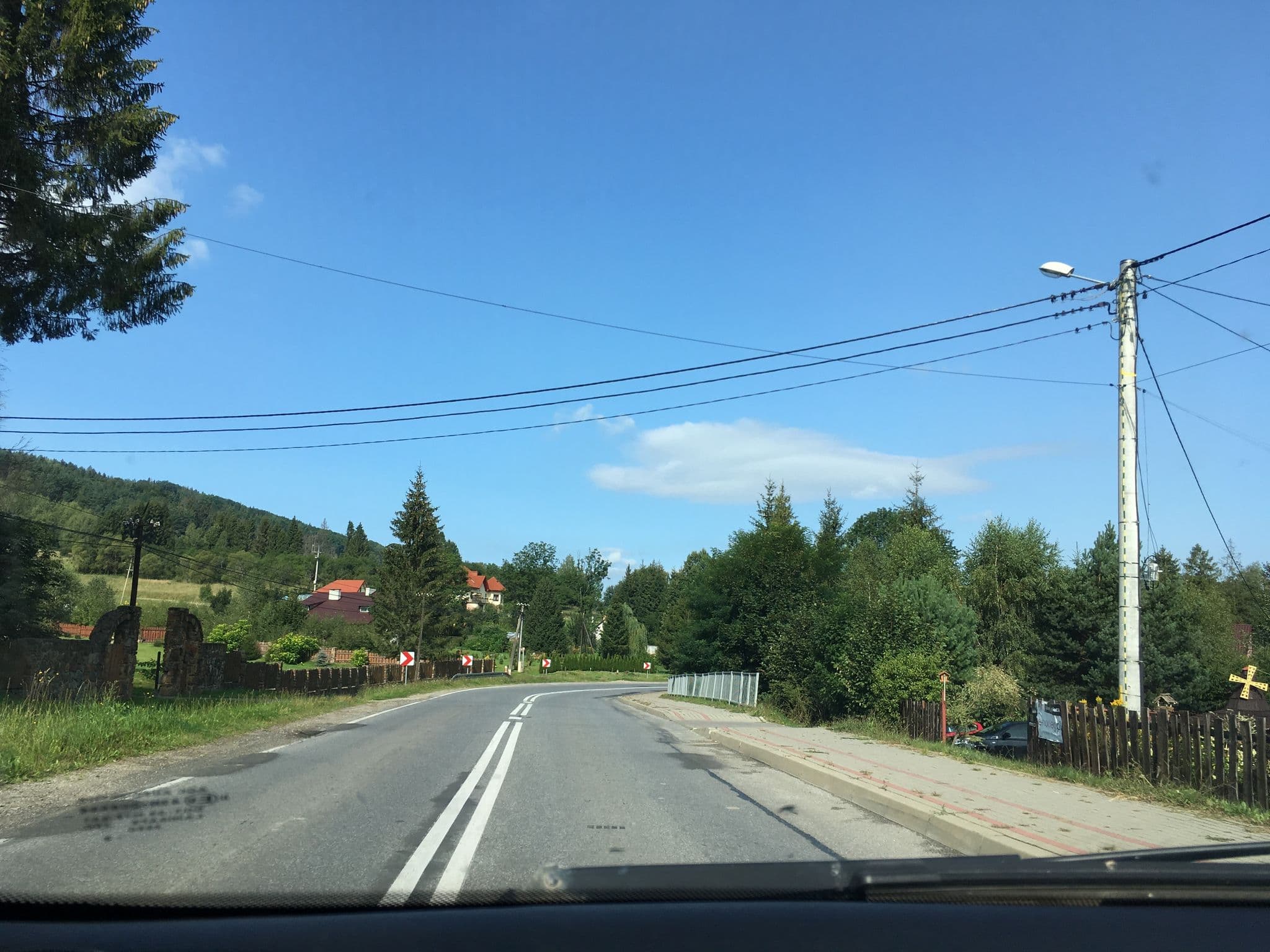 Street view near Jasionka, Ustrzyki Dolne — © szurek (CC BY-SA · Mapillary)