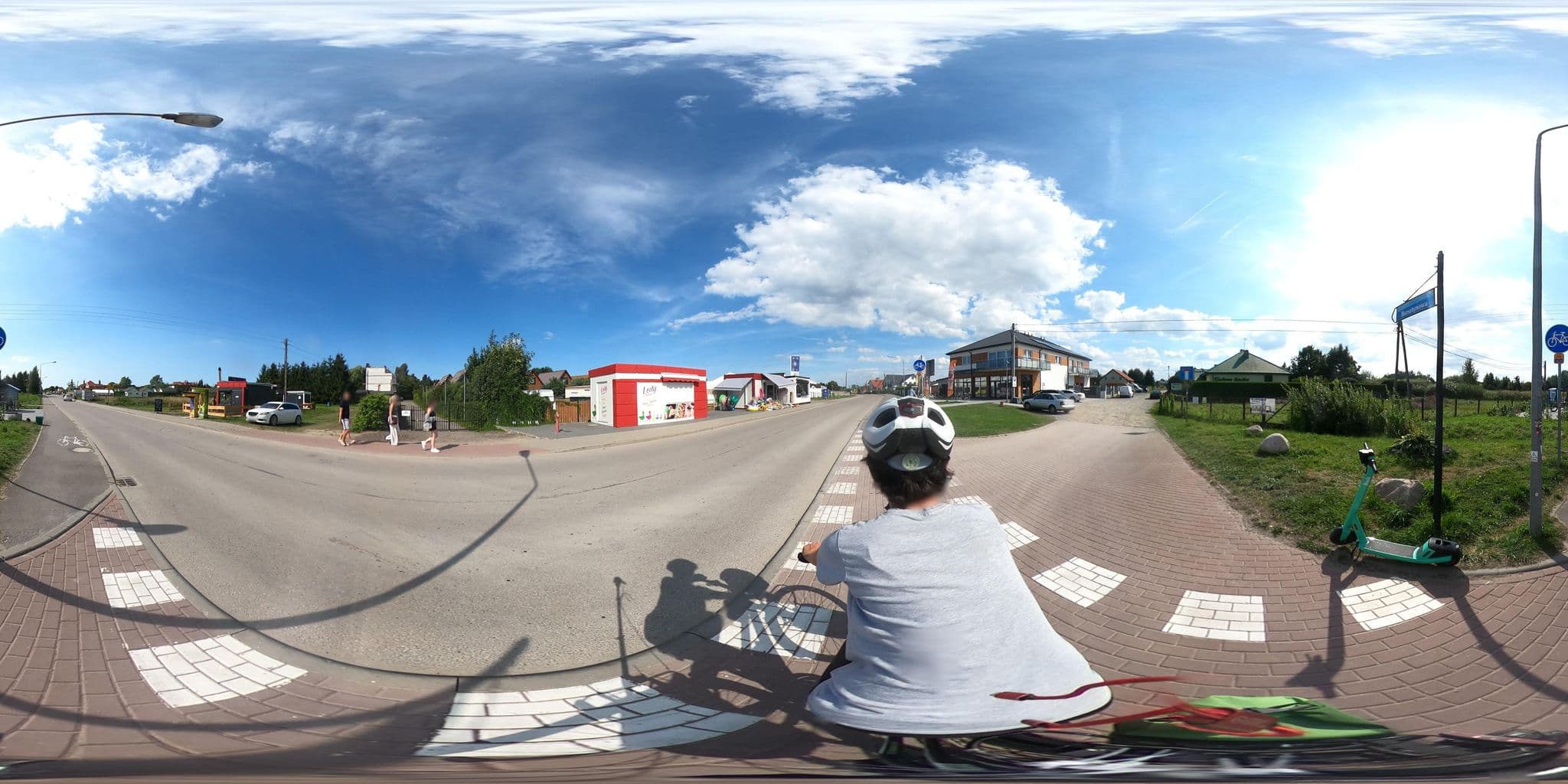 Street view near Zielona Gąska, Ustronie Morskie