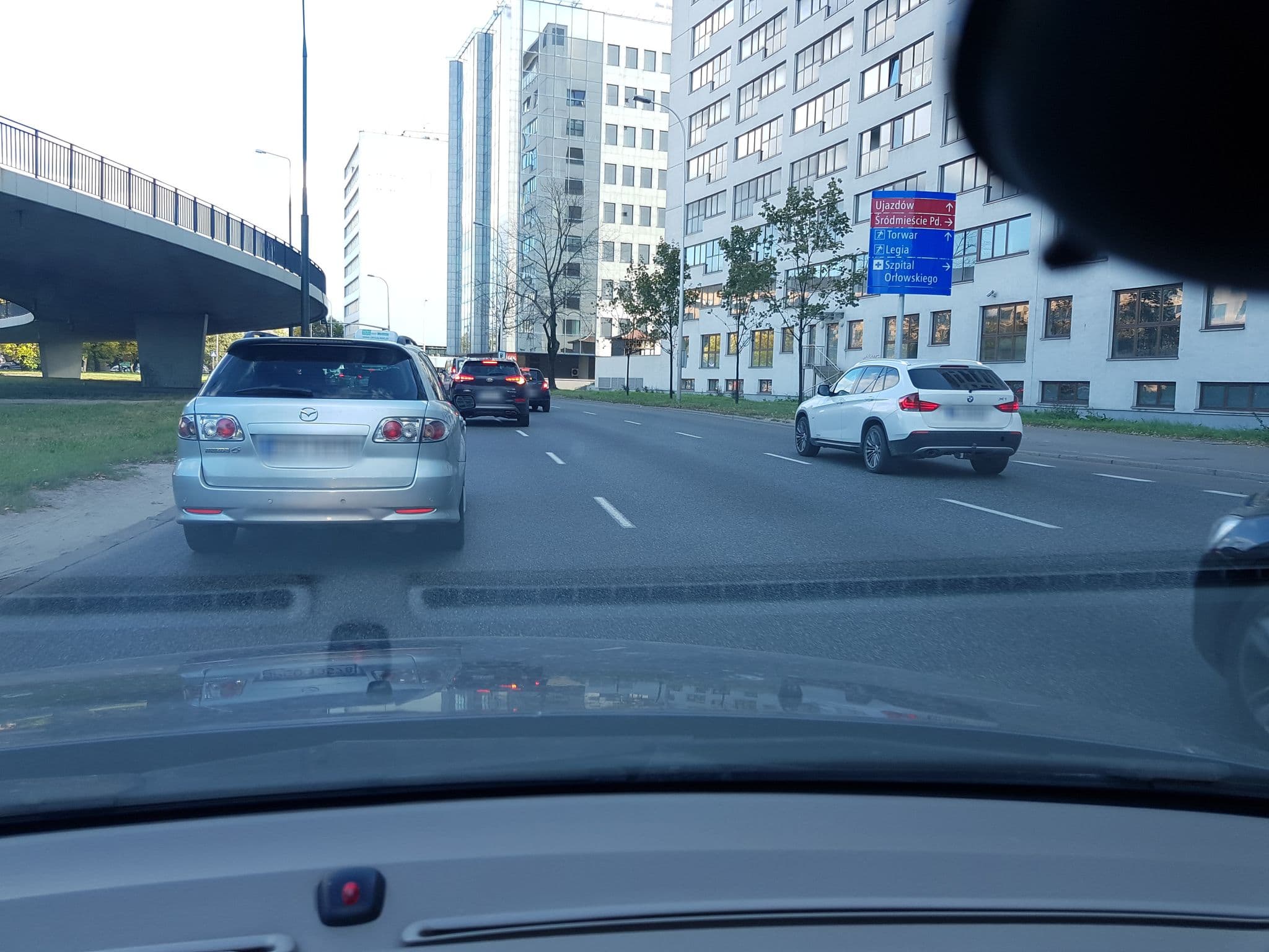 Street view near Vonder UpRiver, Śródmieście — © kmajcher (CC BY-SA · Mapillary)