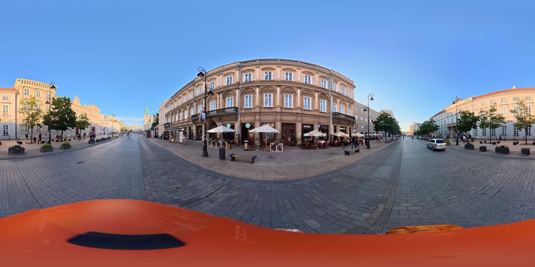 Street view near Tiffi, Warsaw — © awizonosz (CC BY-SA · Mapillary)