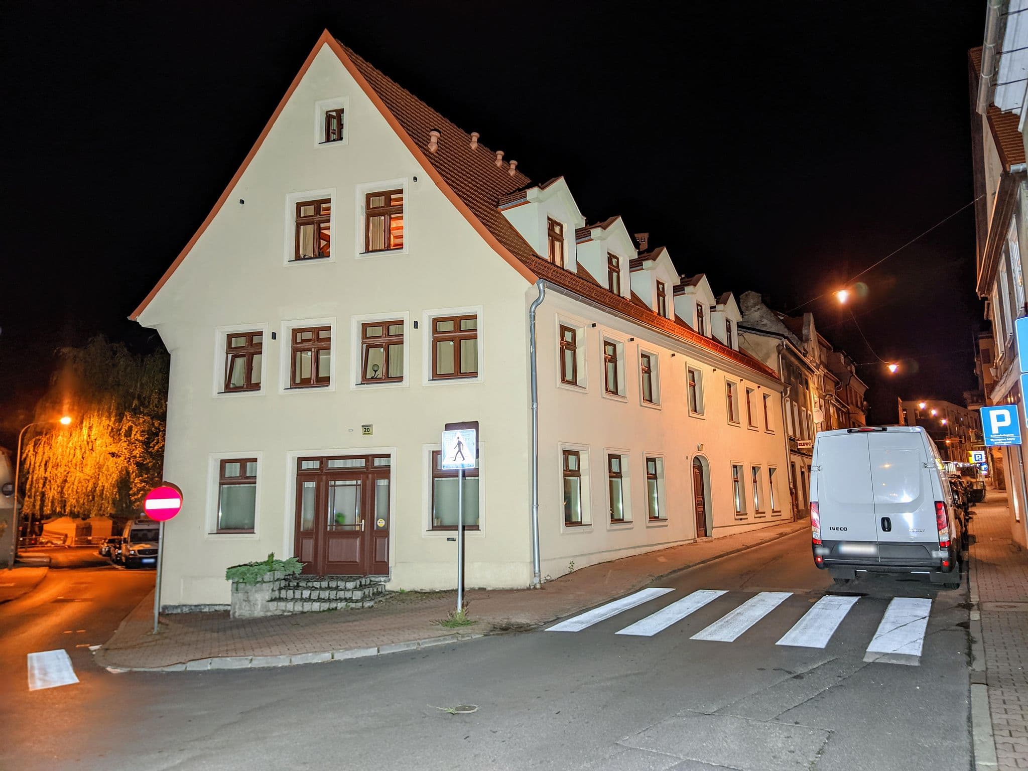 Street view near Drzewna Apartments, Zielona Góra — © km2bp (CC BY-SA · Mapillary)