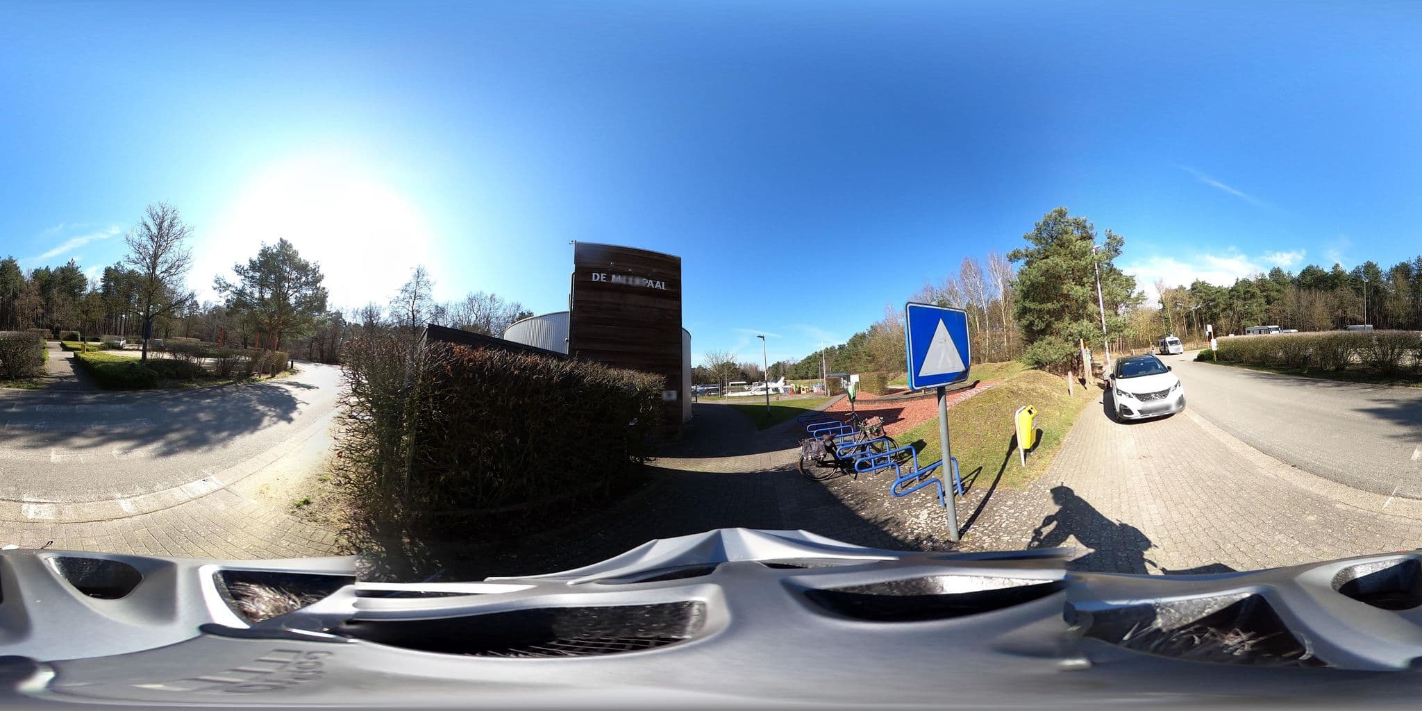 Street view near De Meerpaal, Lommel — © Eebie (CC BY-SA · Mapillary)