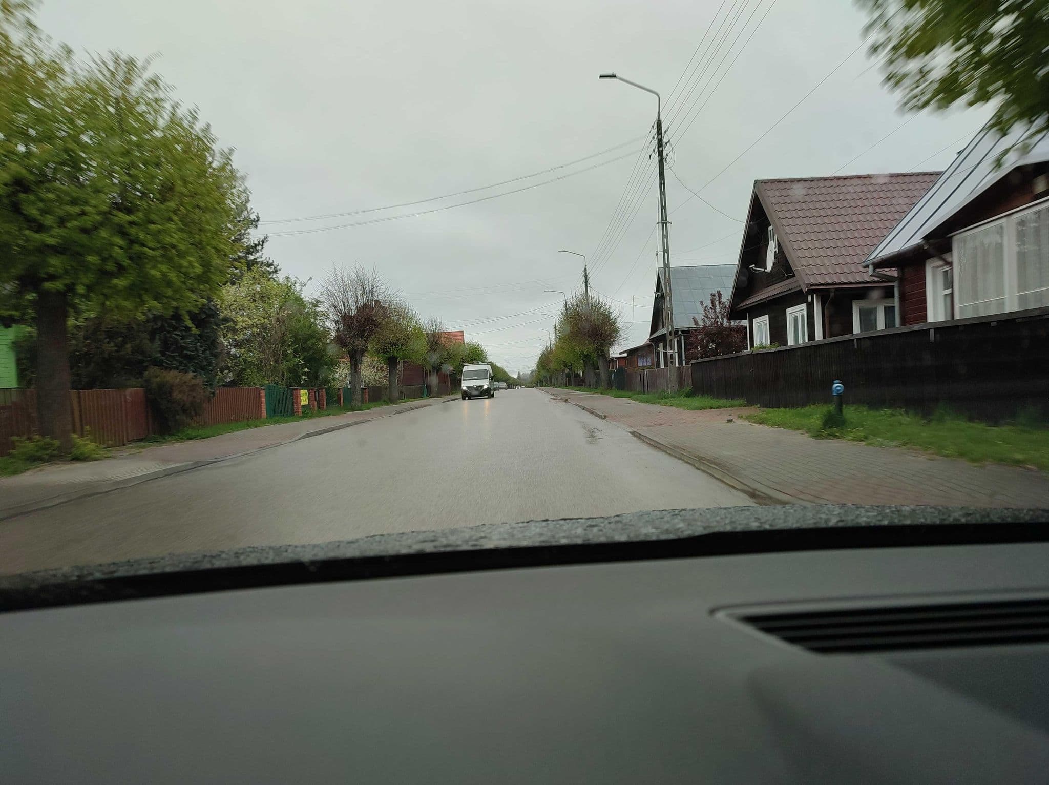 Street view near U Prababci Olgi - Domek w Białowieży, Białowieża — © d3mol3k (CC BY-SA · Mapillary)