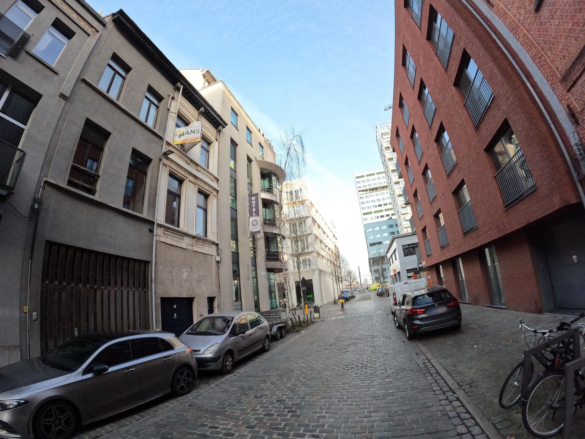 Street view near London 993, Antwerp — © koninklijke (CC BY-SA · Mapillary)