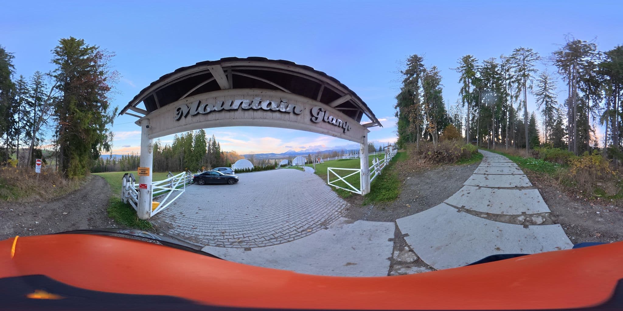 Street view near Mountain Glamp, Poronin — © awizonosz (CC BY-SA · Mapillary)
