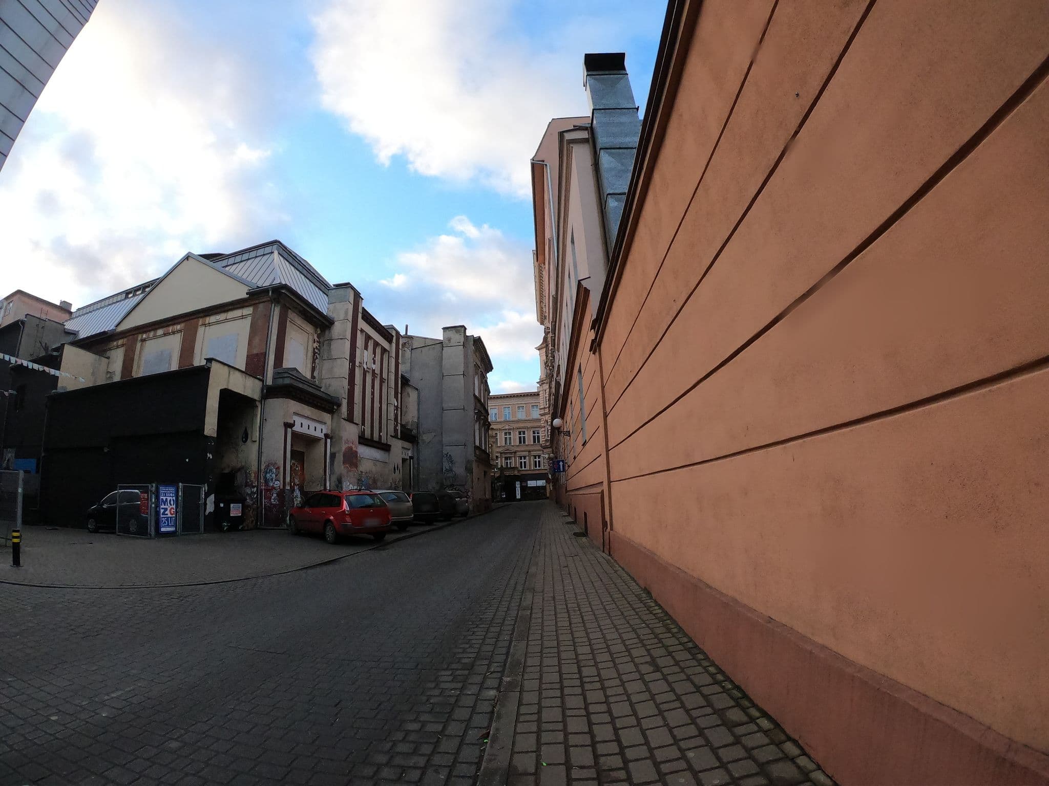 Street view near Hotel Pod Orłem, Bydgoszcz — © richlv (CC BY-SA · Mapillary)
