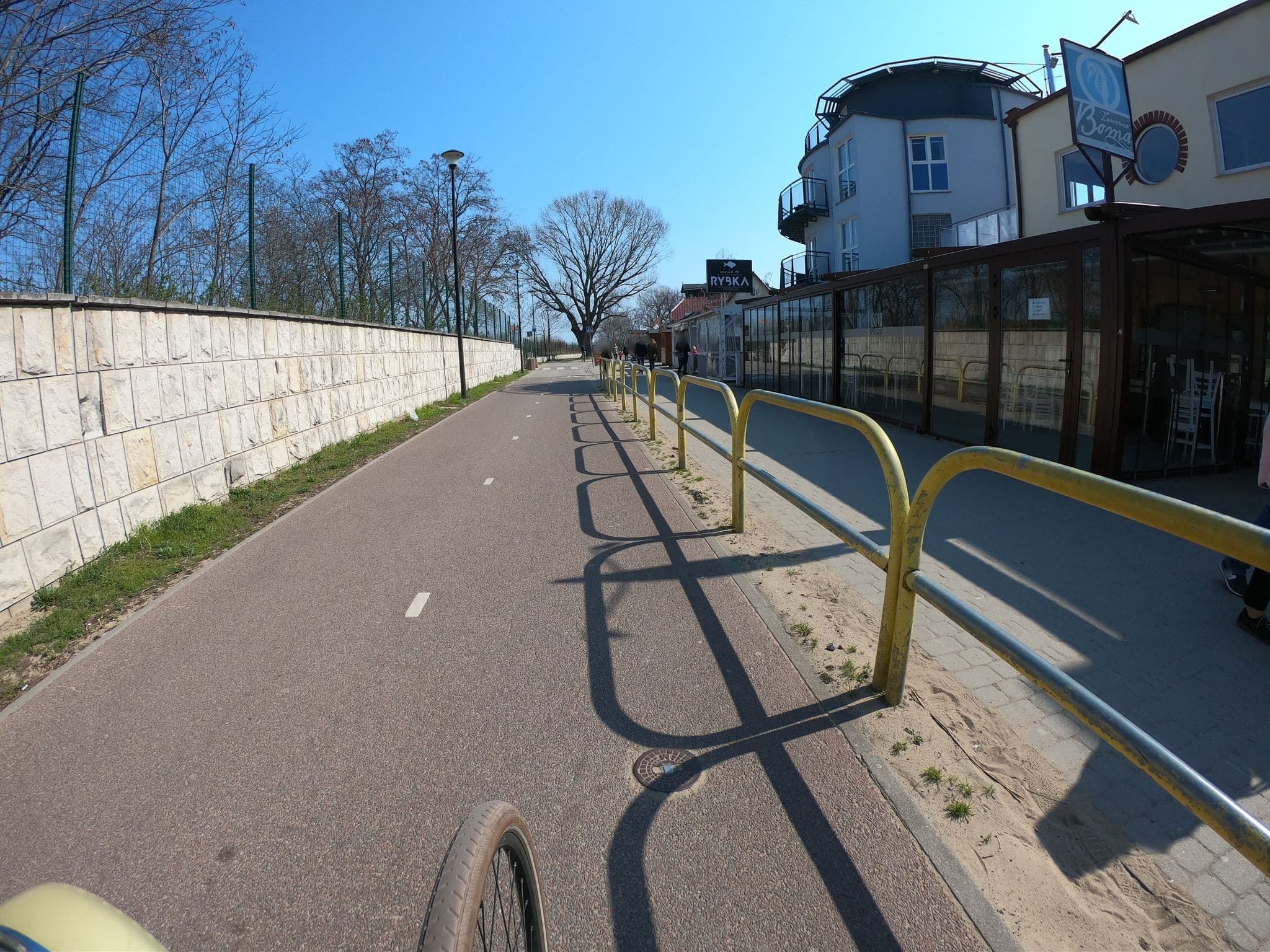 Street view near Riviera Brzeźno, Brzeźno Gdańskie — © masterofnoroad (CC BY-SA · Mapillary)