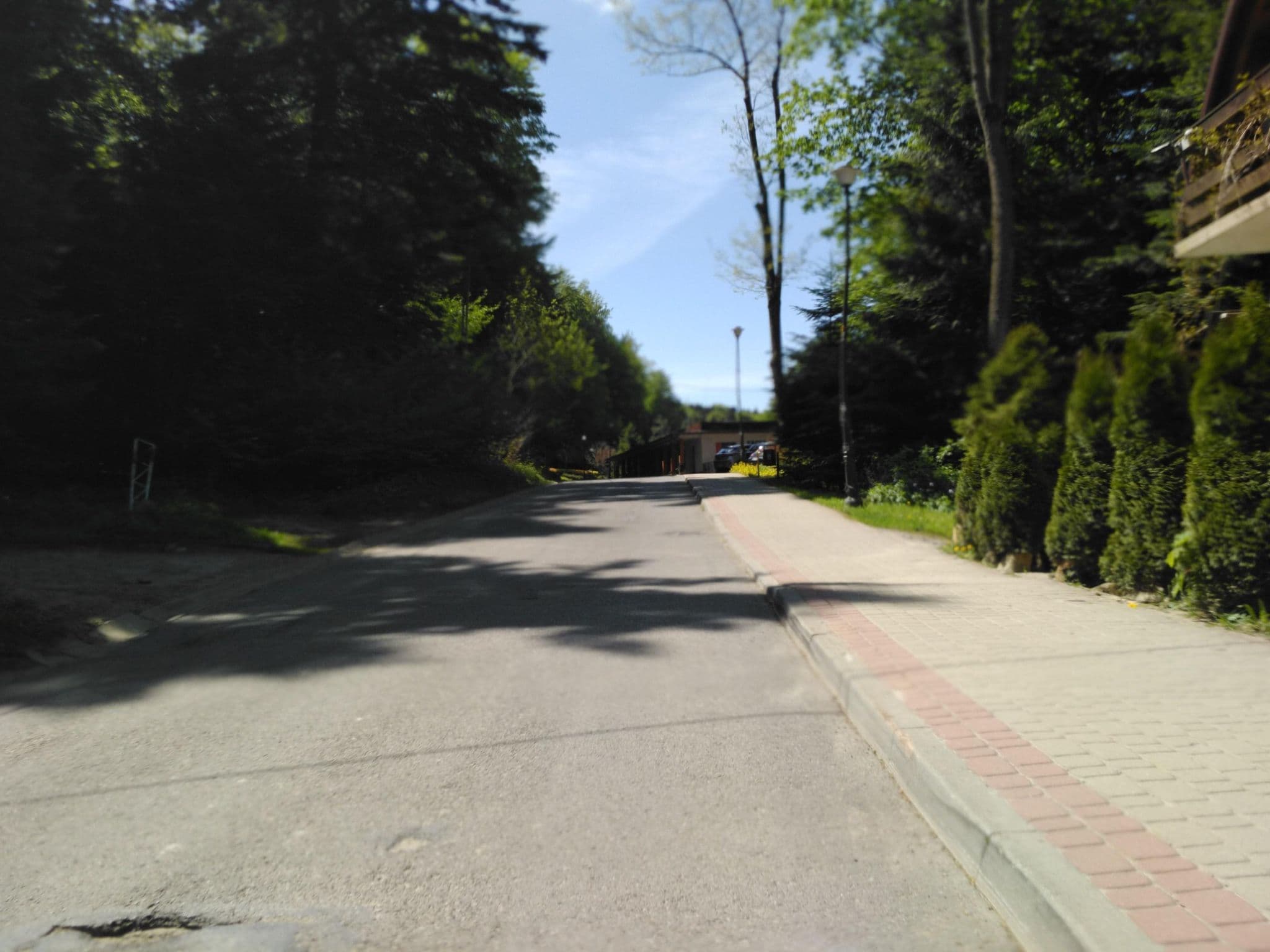 Street view near Sanatorium „Ustronie”, Iwonicz-Zdrój — © czecko (CC BY-SA · Mapillary)