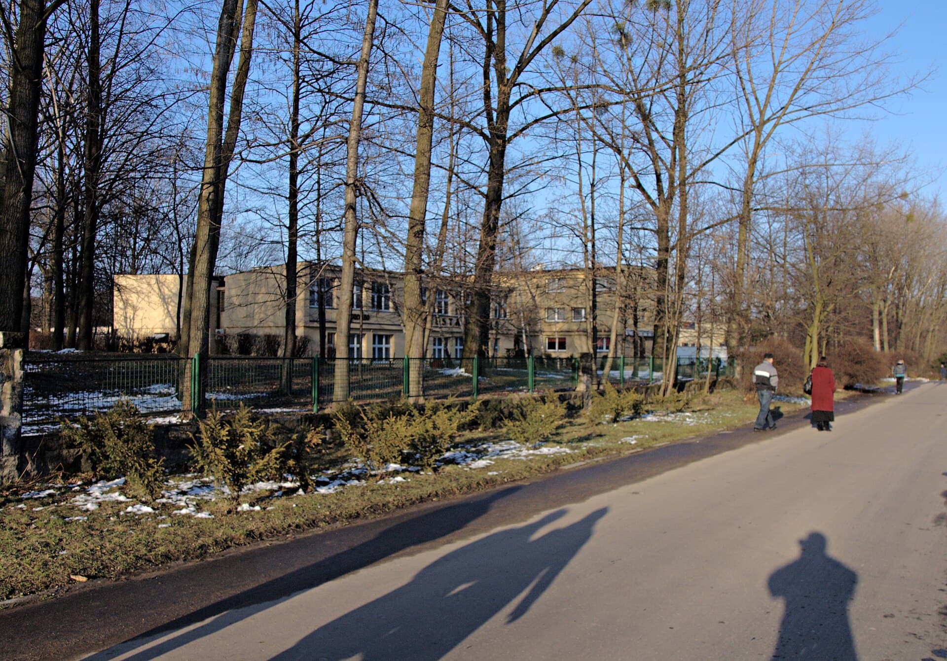 Hotel Skaut (via Wikimedia Commons, CC BY-SA 4.0)