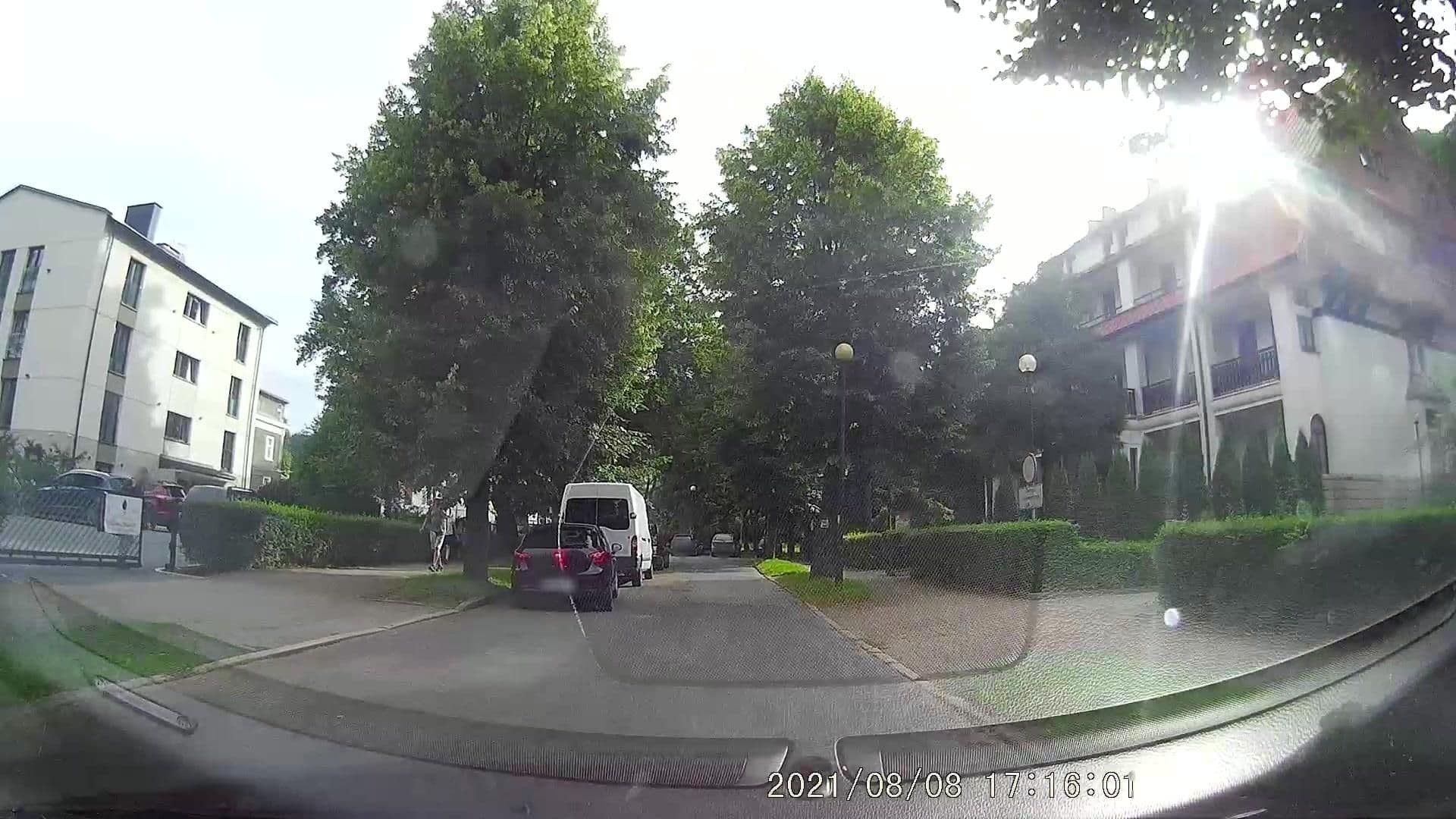 Street view near OWW "Polonez", Duszniki-Zdrój — © dasza (CC BY-SA · Mapillary)