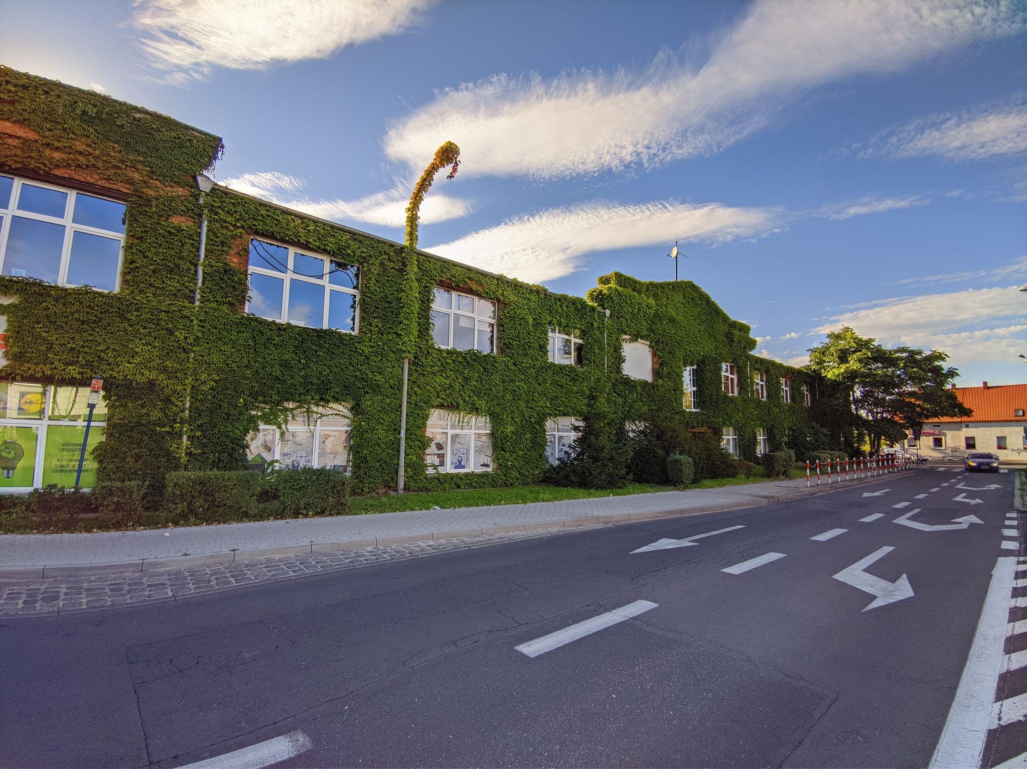 Street view near Pod Lipami, Zielona Góra — © km2bp (CC BY-SA · Mapillary)