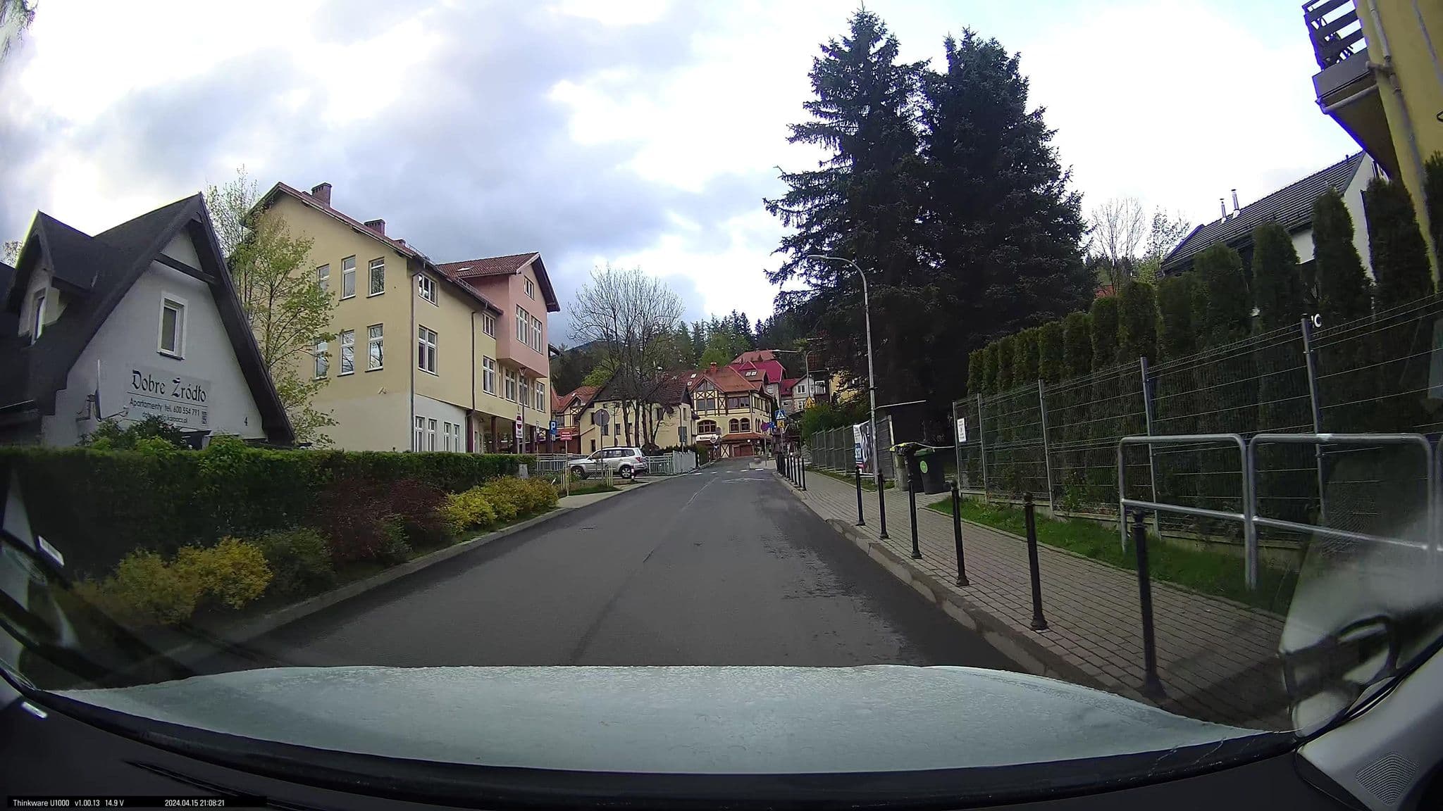 Street view near Dobre Źródło, Karpacz