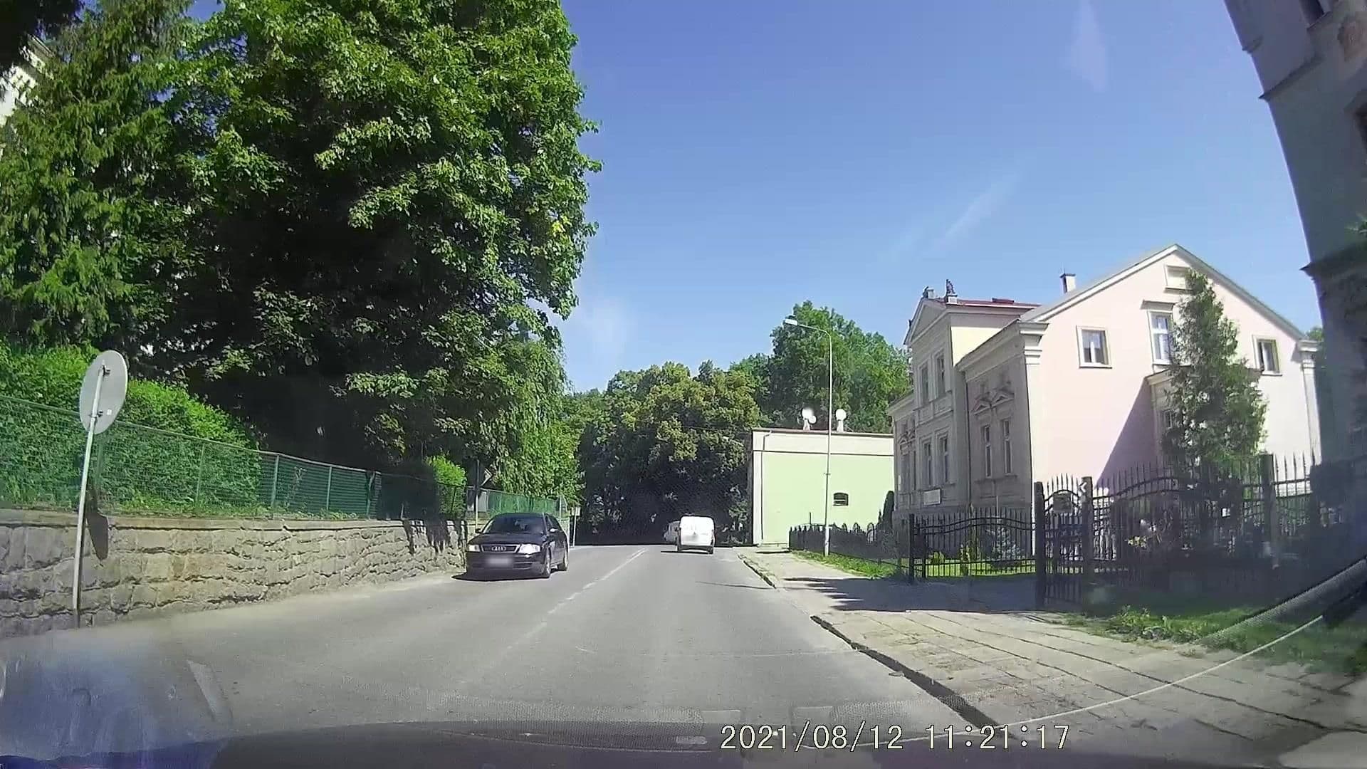 Street view near Castle***, Bystrzyca Kłodzka — © dasza (CC BY-SA · Mapillary)