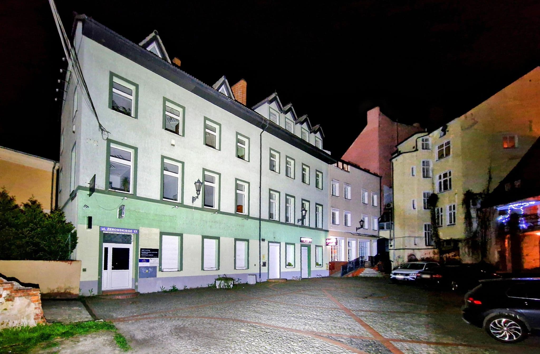 Street view near City Boutique Hotel, Zielona Góra — © km2bp (CC BY-SA · Mapillary)