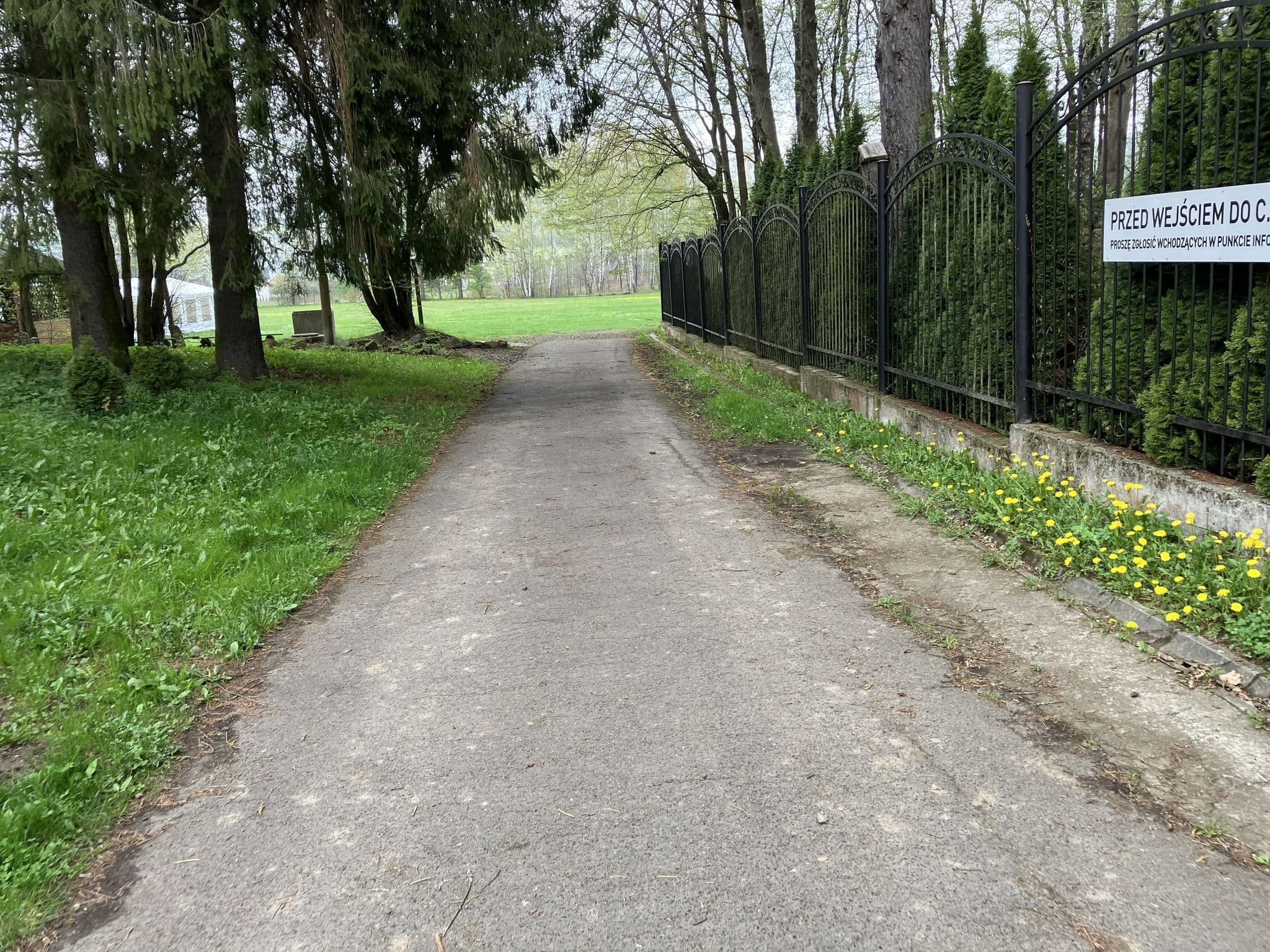 Street view near Ośrodek Rekreacyjno-Wypoczynkowy Caritas Myczkowce, Uherce Mineralne — © Pawelo (CC BY-SA · Mapillary)