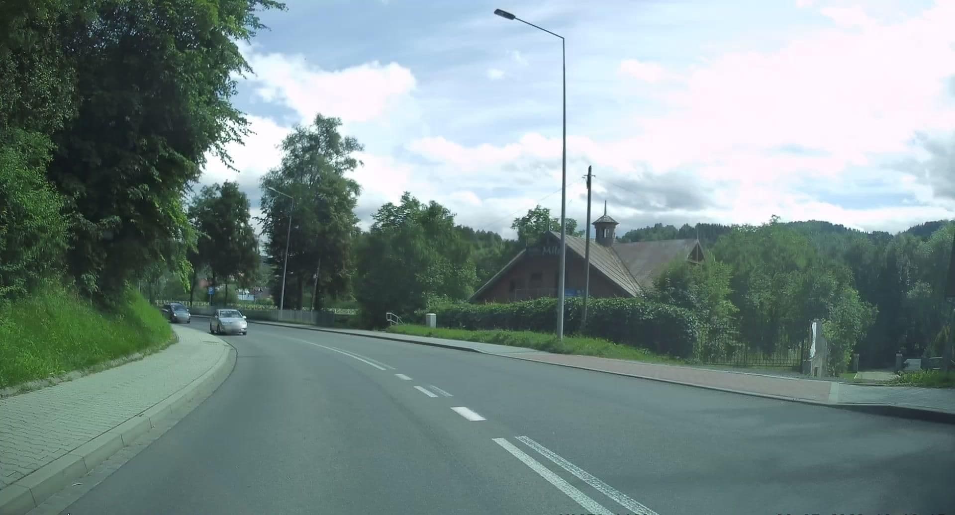 Street view near Willa Miła, Piwniczna-Zdrój — © edc22 (CC BY-SA · Mapillary)