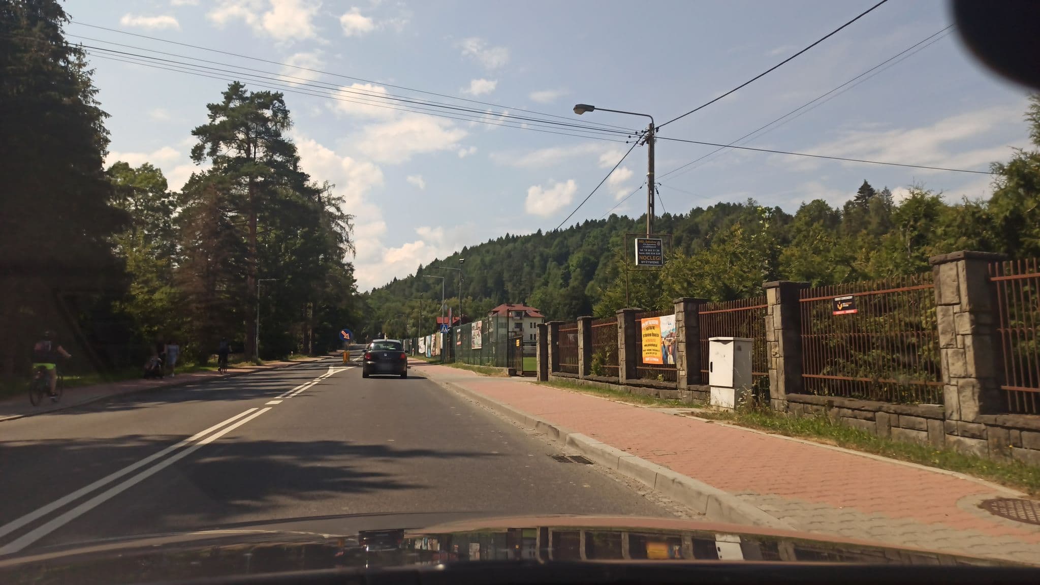Street view near Ośrodek Wypoczynkowy Sokolica, Krościenko nad Dunajcem — © gandal543 (CC BY-SA · Mapillary)