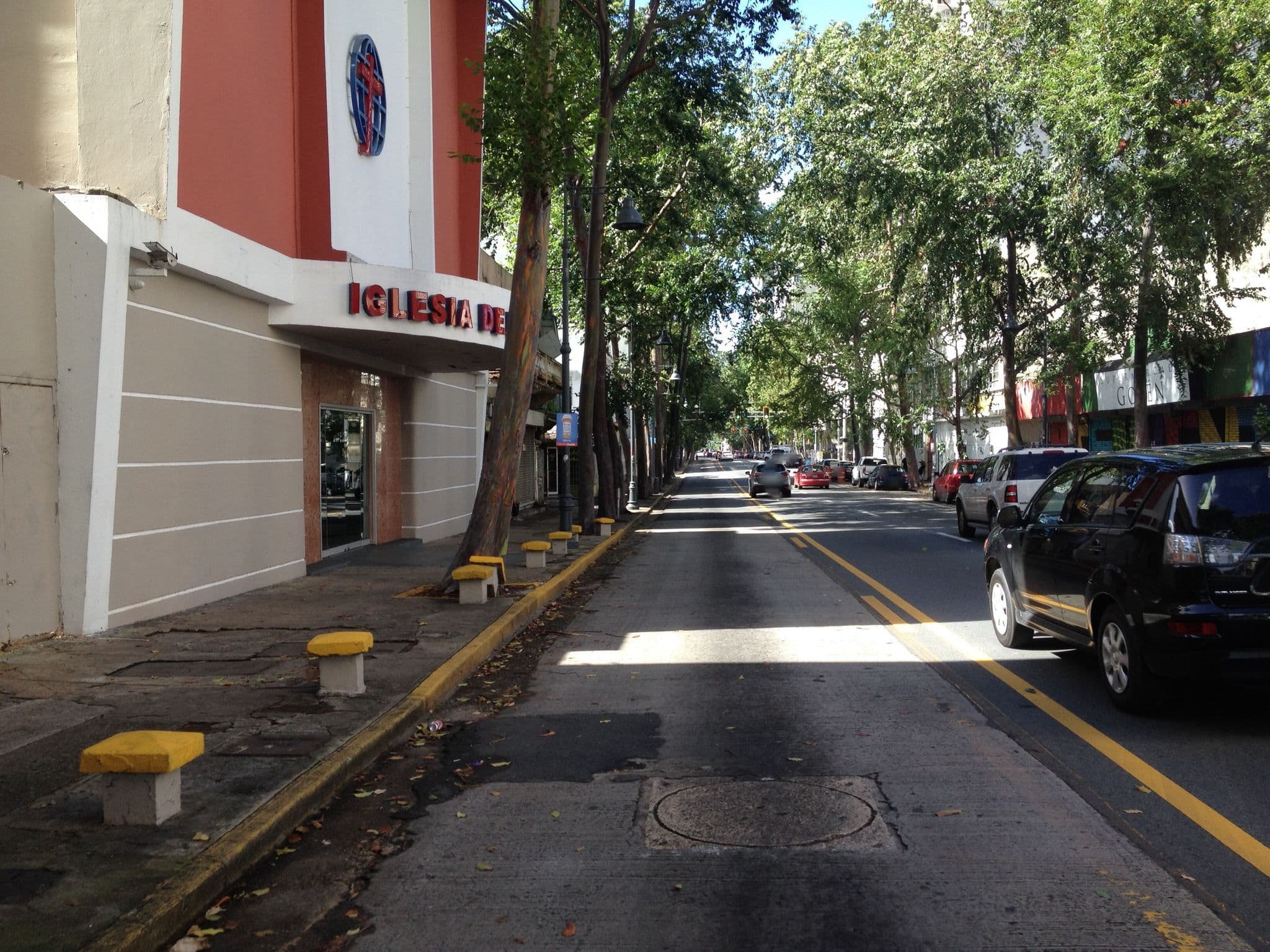 Street view near The Looking Glass Hotel, Eleanor Roosevelt — © vramirez (CC BY-SA · Mapillary)