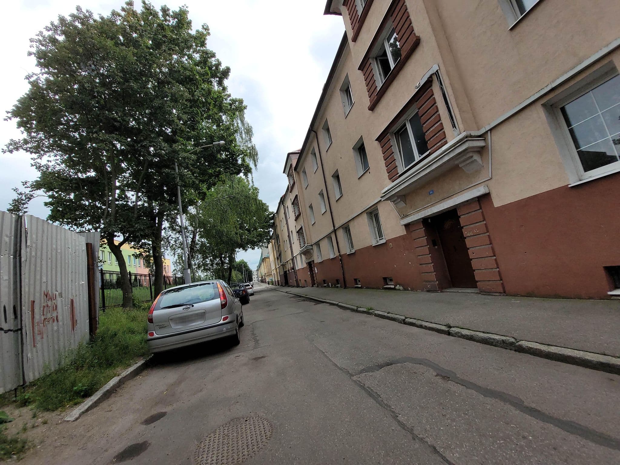 Street view near Женские Апартаменты “Green Apple”, Kaliningrad — © trolleway (CC BY-SA · Mapillary)
