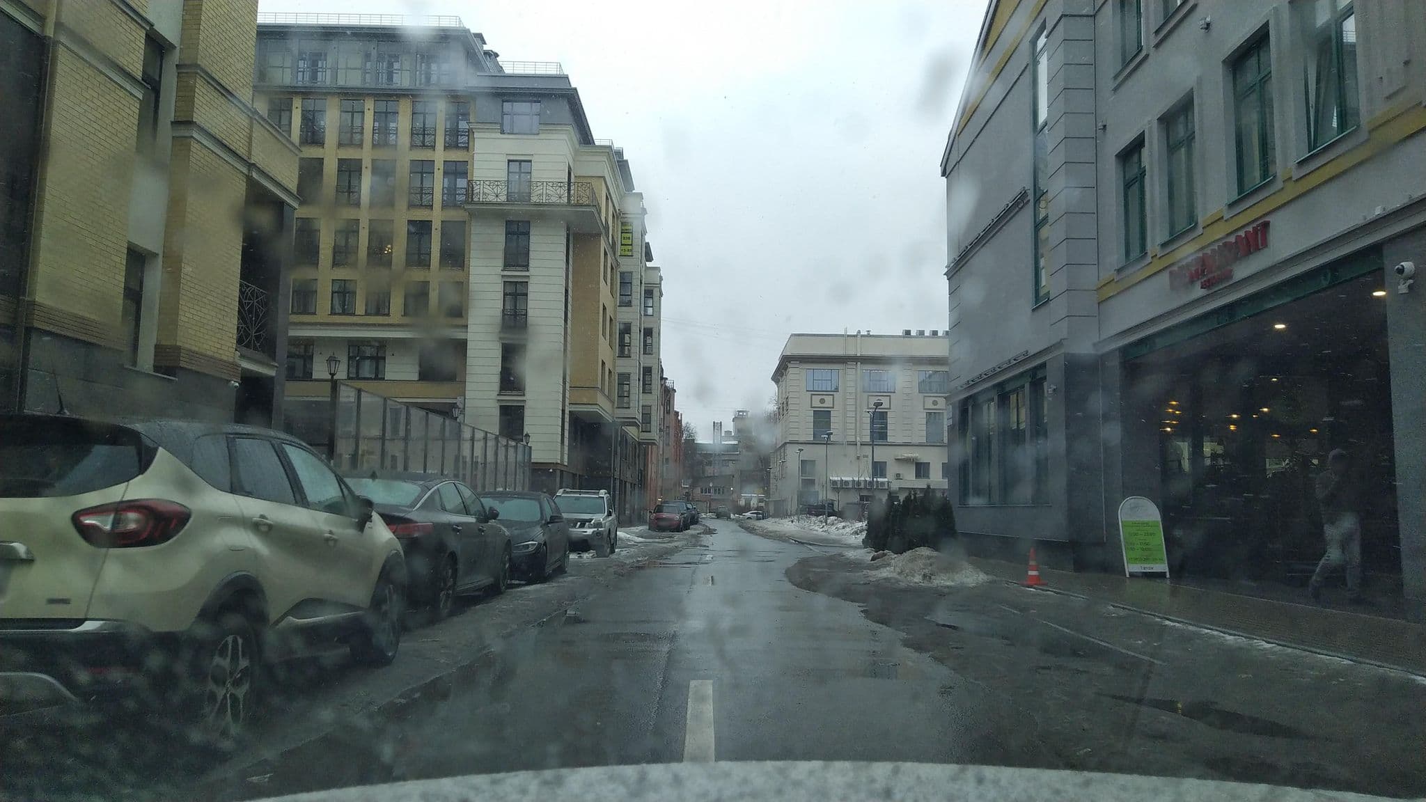 Street view near Welton Club, Petrogradka — © ser9ei999 (CC BY-SA · Mapillary)