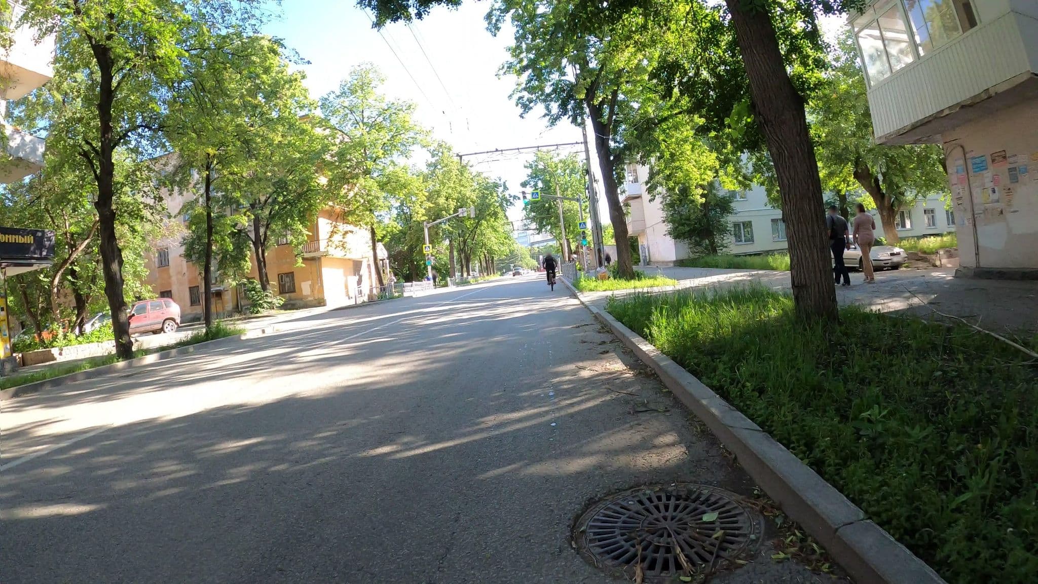 Street view near Хостел 1, Yekaterinburg — © trolleway (CC BY-SA · Mapillary)