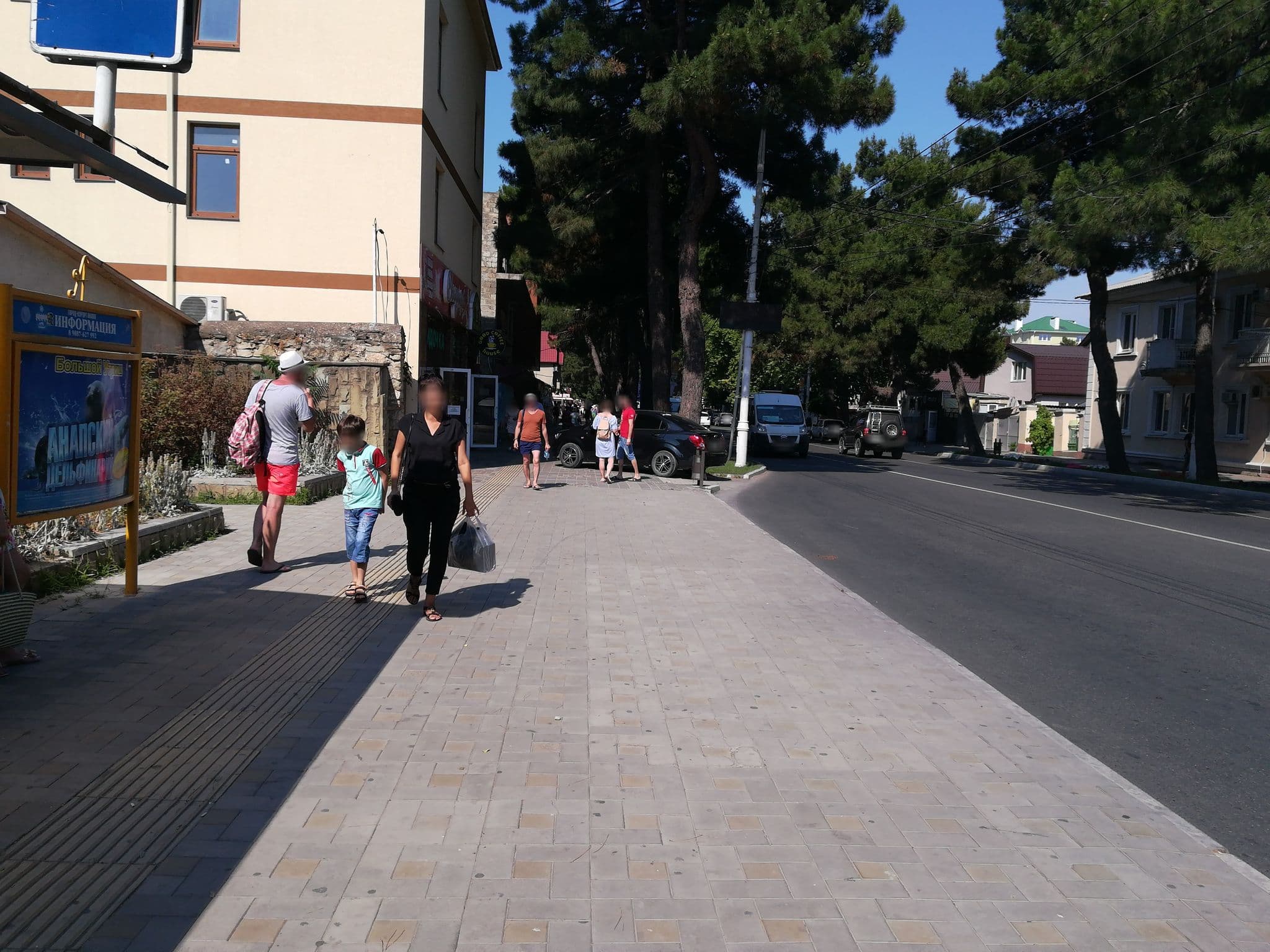 Street view near La'Vita, Anapa — © api (CC BY-SA · Mapillary)