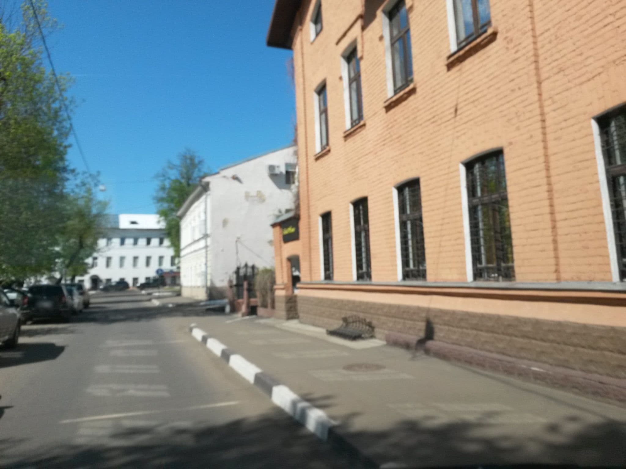 Street view near RedHouse Boutique hotel, Yaroslavl — © vikdd (CC BY-SA · Mapillary)