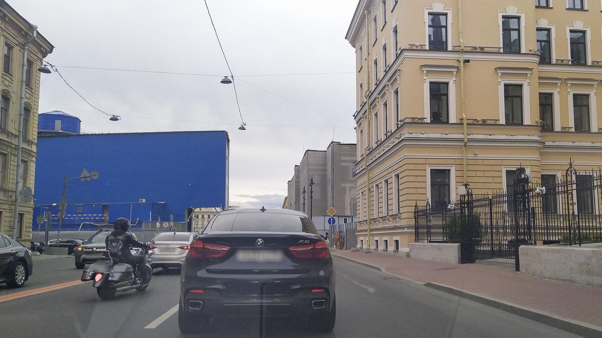 Street view near Opera Palace, Admiralteisky — © ser9ei999 (CC BY-SA · Mapillary)