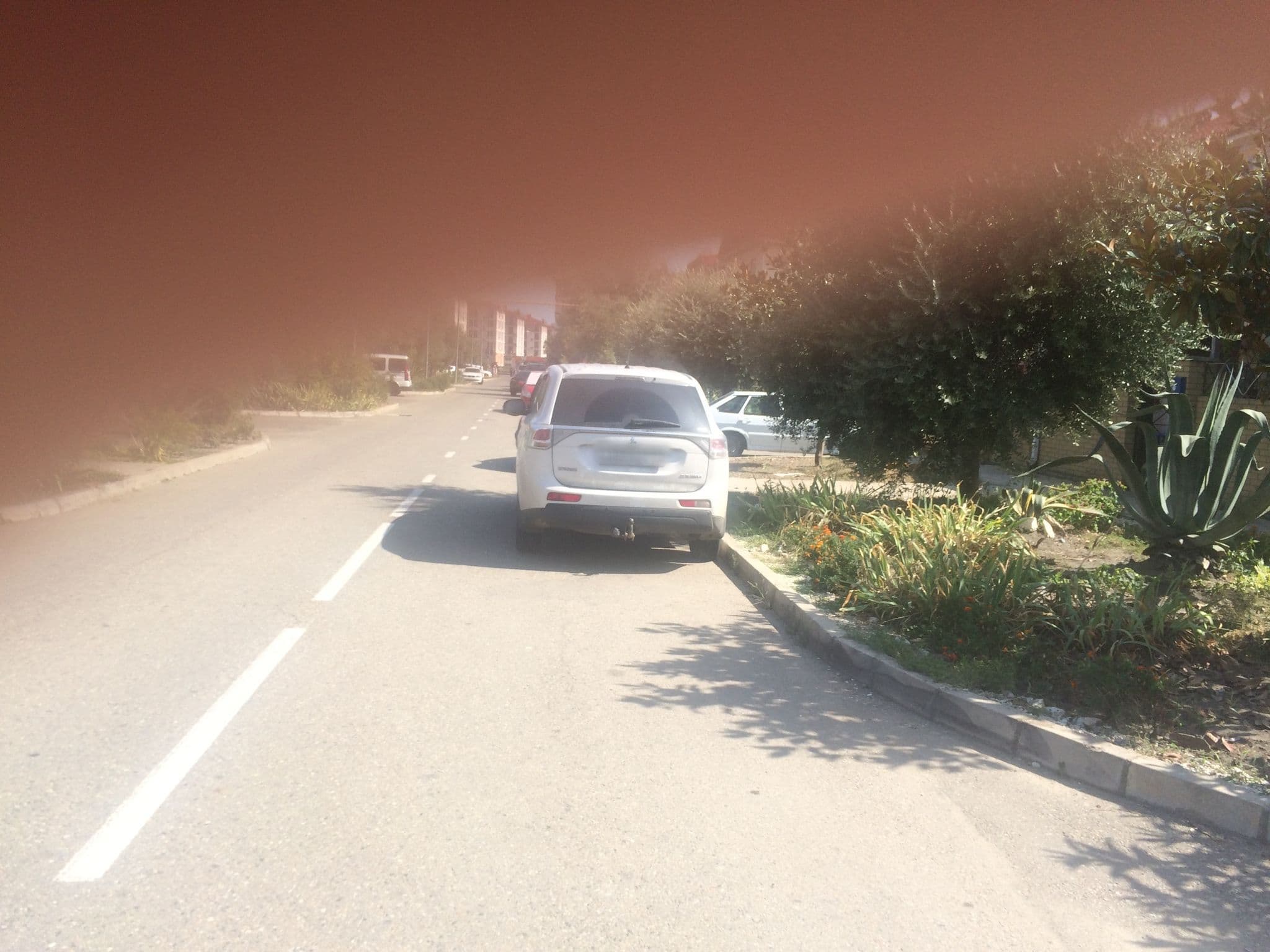 Street view near Small House, Sirius — © rakven (CC BY-SA · Mapillary)