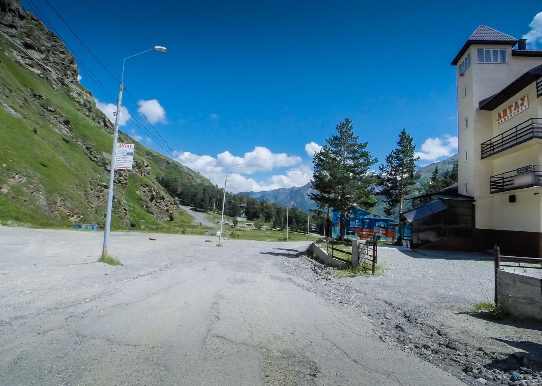 Street view near Antau, Terskol — © artguard (CC BY-SA · Mapillary)
