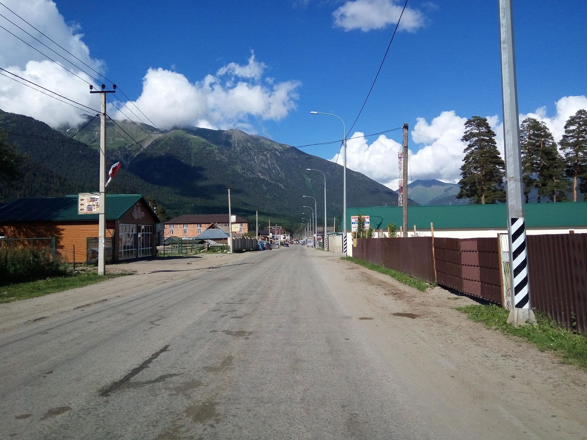Street view near Solaris, Nizhniy Arkhyz