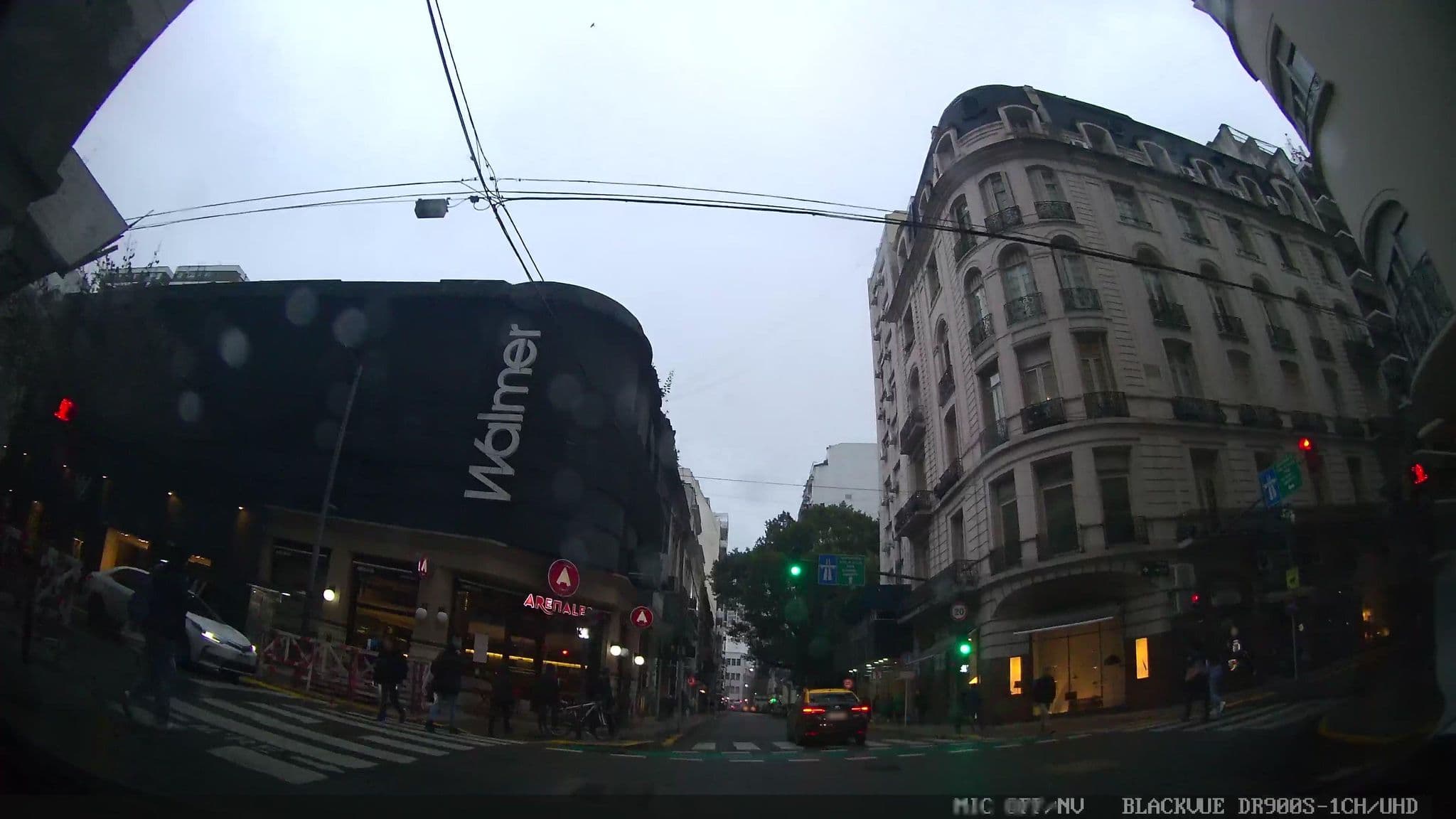 Street view near Leonardo da Vinci Residence, Retiro — © kaartcam (CC BY-SA · Mapillary)