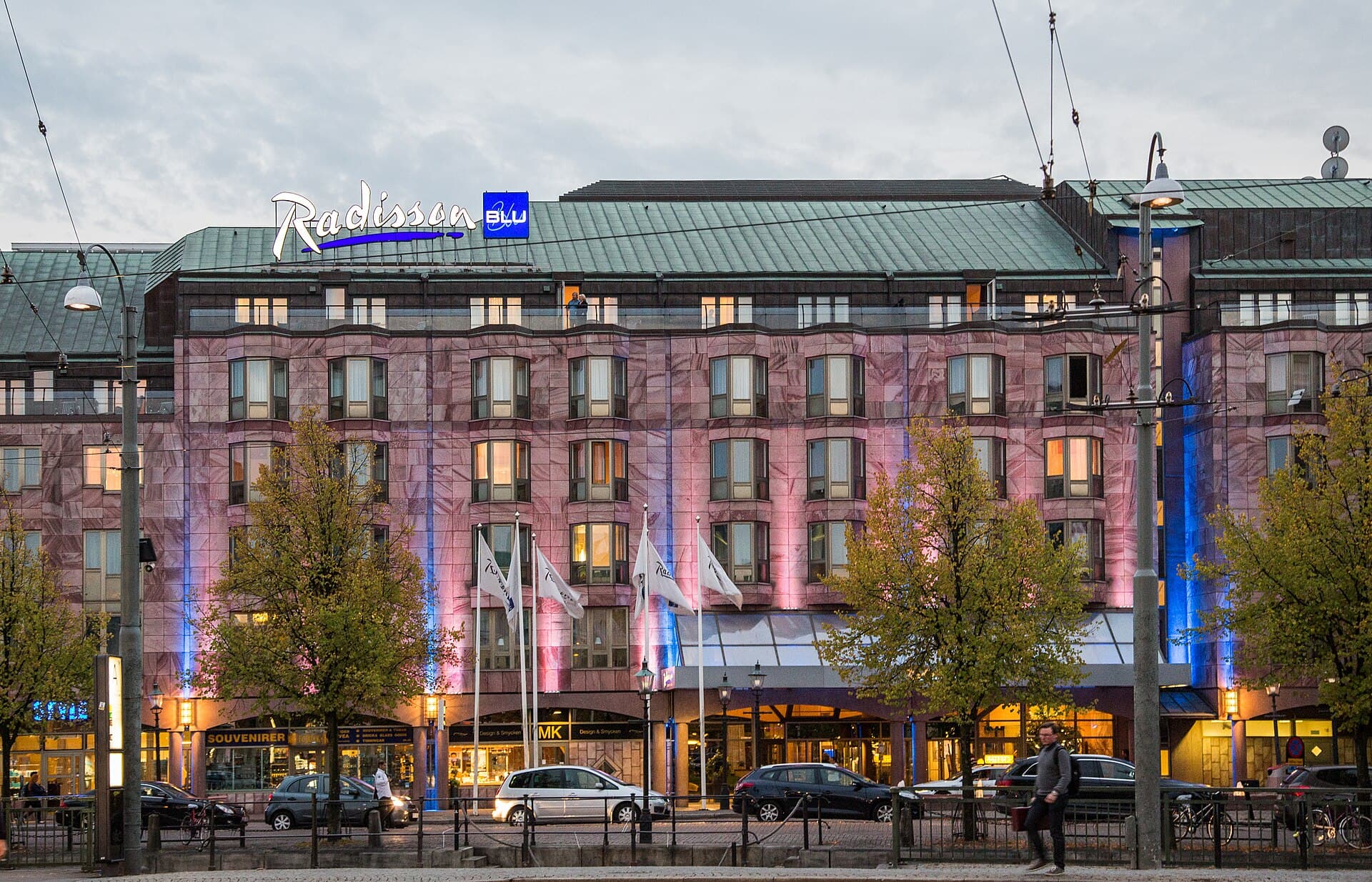 Radisson Blu Scandinavia (via Wikimedia Commons, CC BY 2.0)