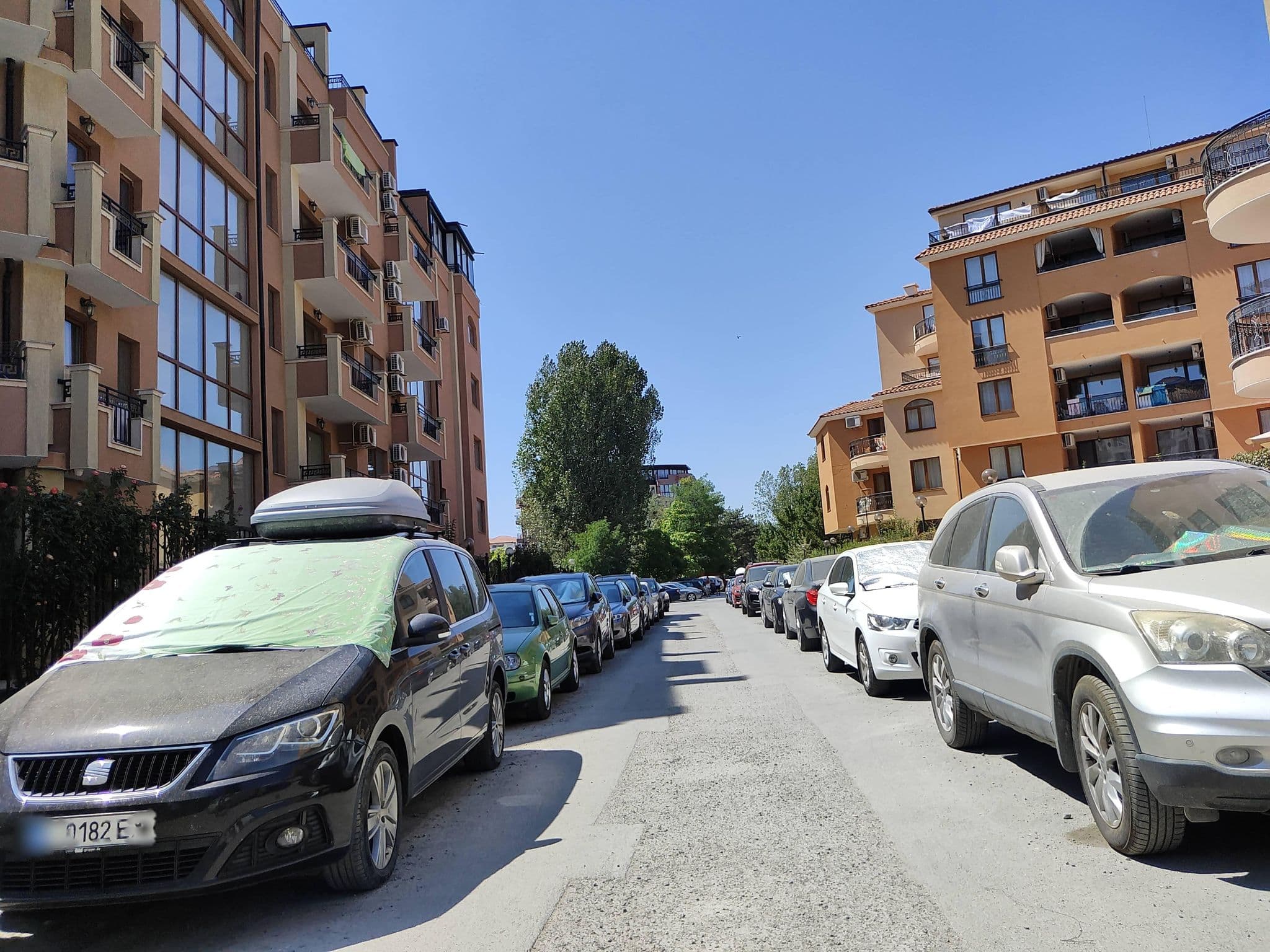Street view near Sunrise Holiday Village, Sveti Vlas — © approksimator (CC BY-SA · Mapillary)