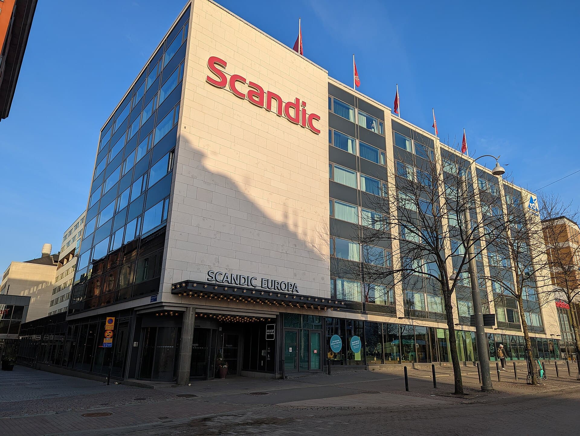 Scandic Europa (via Wikimedia Commons, CC BY-SA 4.0)
