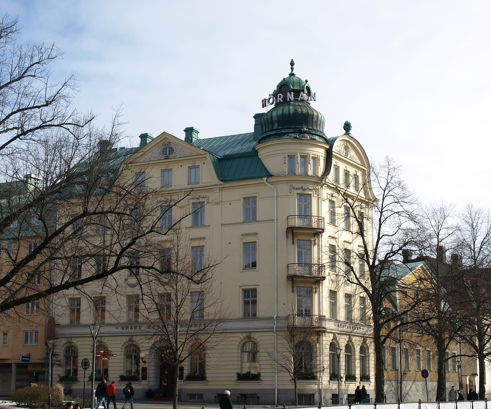 Grand Hotel Hörnan (via Wikimedia Commons, Public domain)