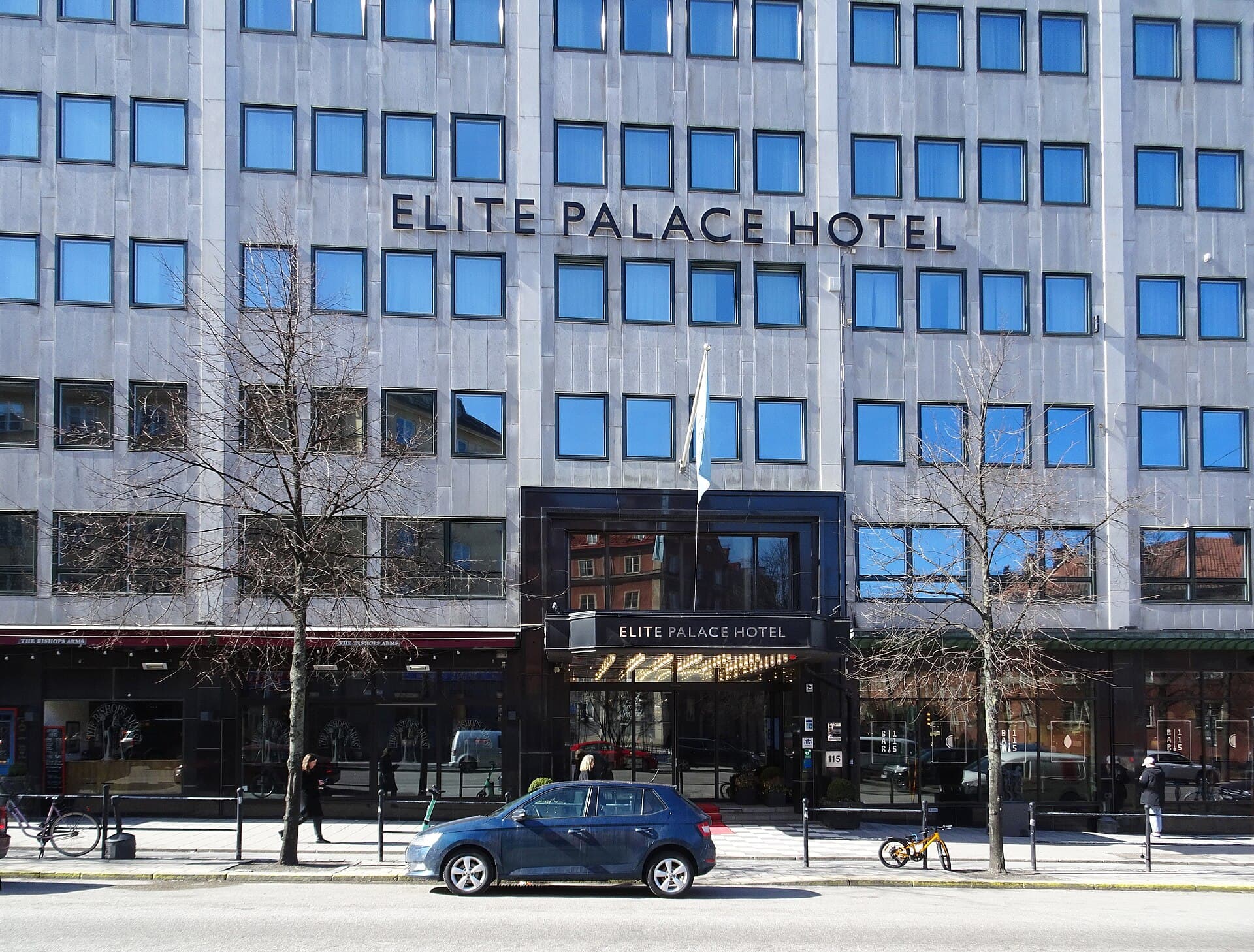 Elite Palace Hotel (via Wikimedia Commons, CC BY-SA 4.0)