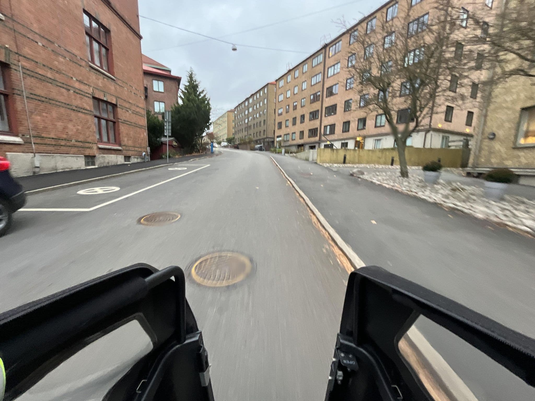 Street view near Best Western Tidbloms Hotel, Gothenburg — © bjober001 (CC BY-SA · Mapillary)