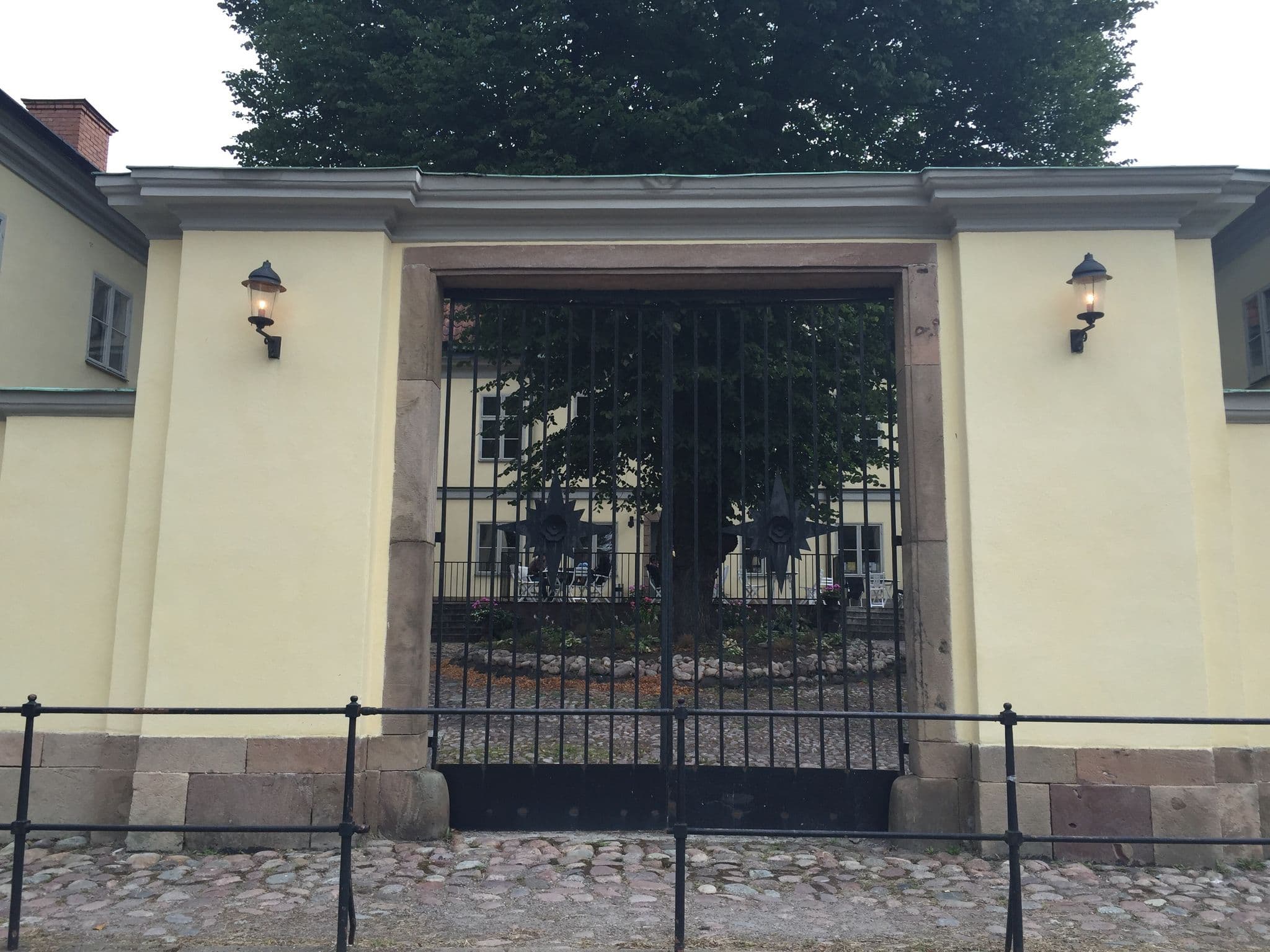 Street view near Hellstens malmgård, Kungsholmen — © valteris (CC BY-SA · Mapillary)