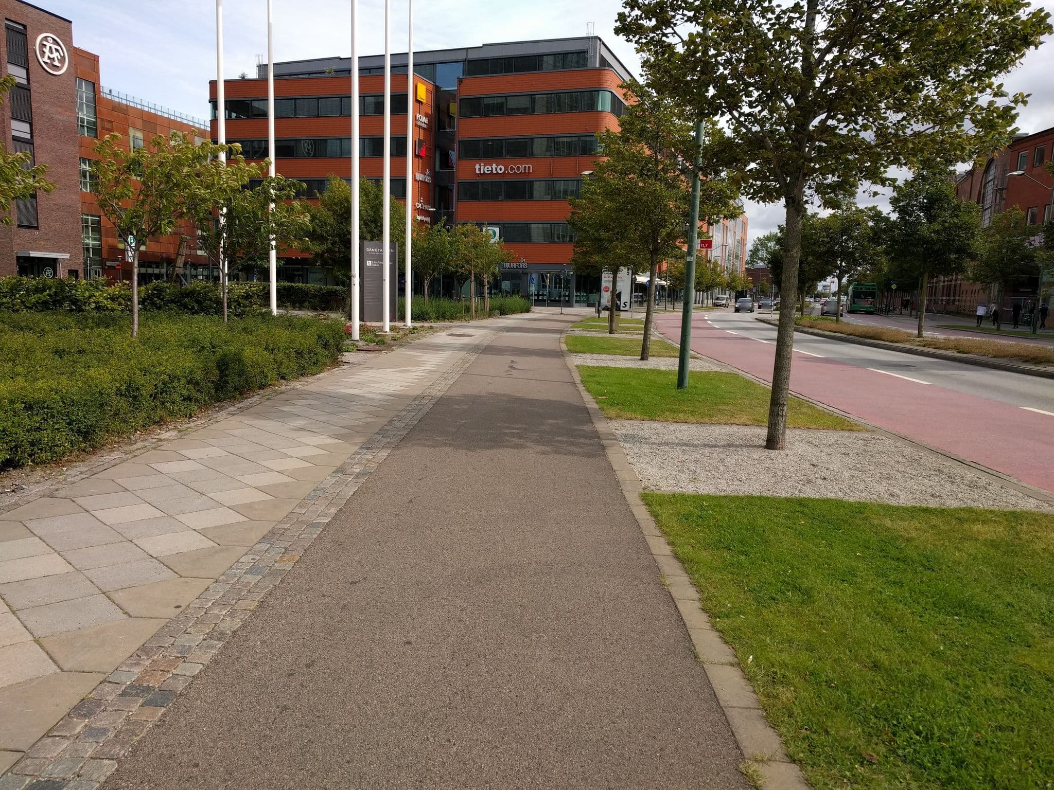 Street view near The Nooq Malmö, Malmö — © peterneubauer (CC BY-SA · Mapillary)