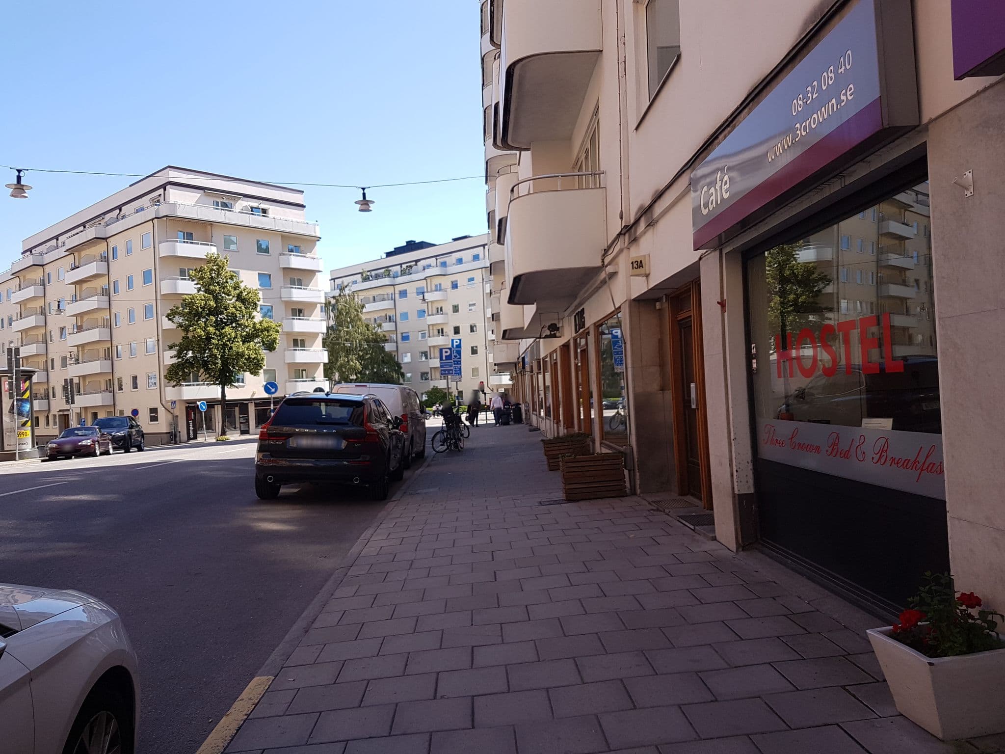 Street view near Nomad City Hostel, Kungsholmen — © ainali (CC BY-SA · Mapillary)
