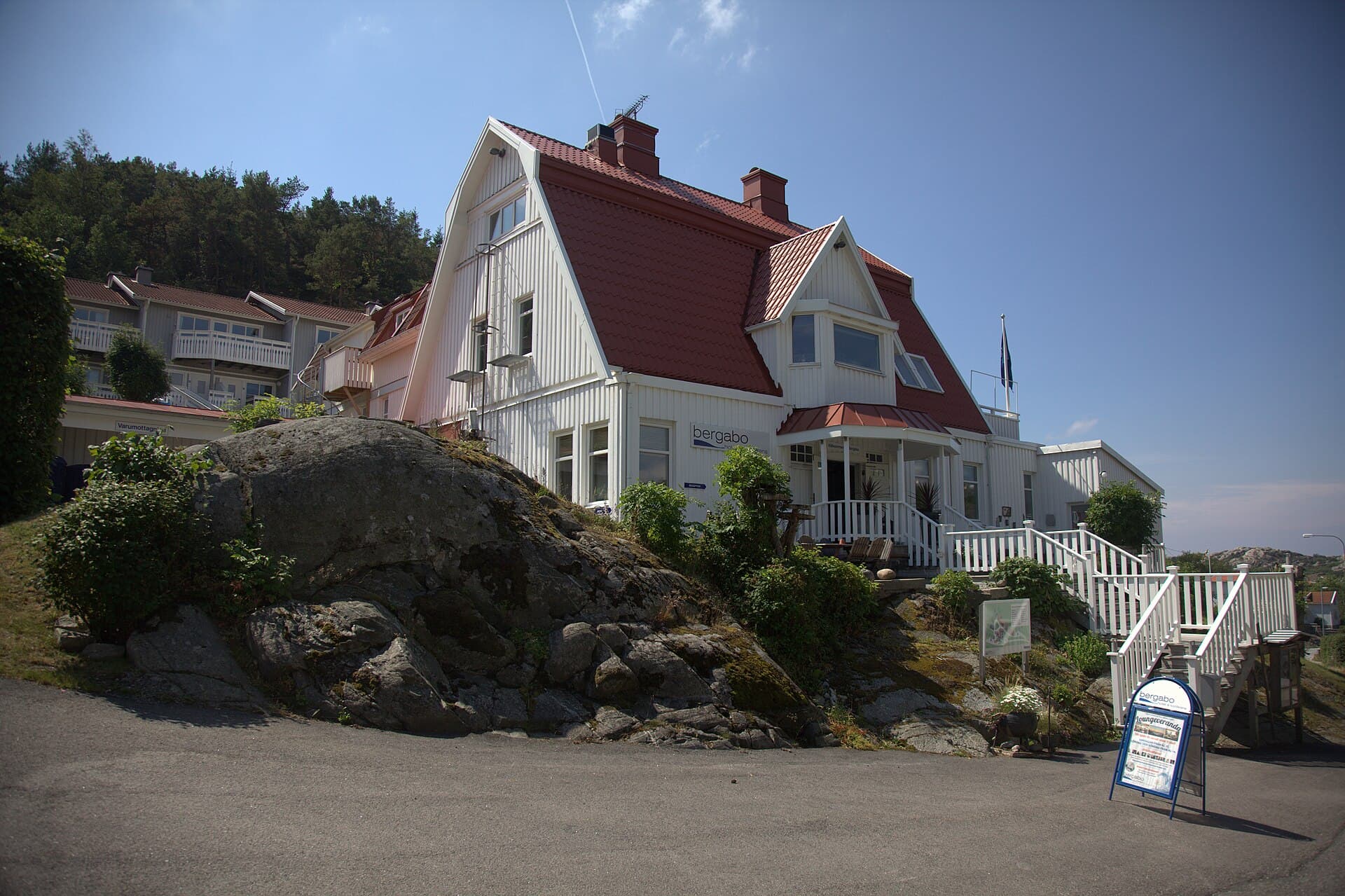 Tjörns havspensionat (via Wikimedia Commons, CC BY-SA 3.0)