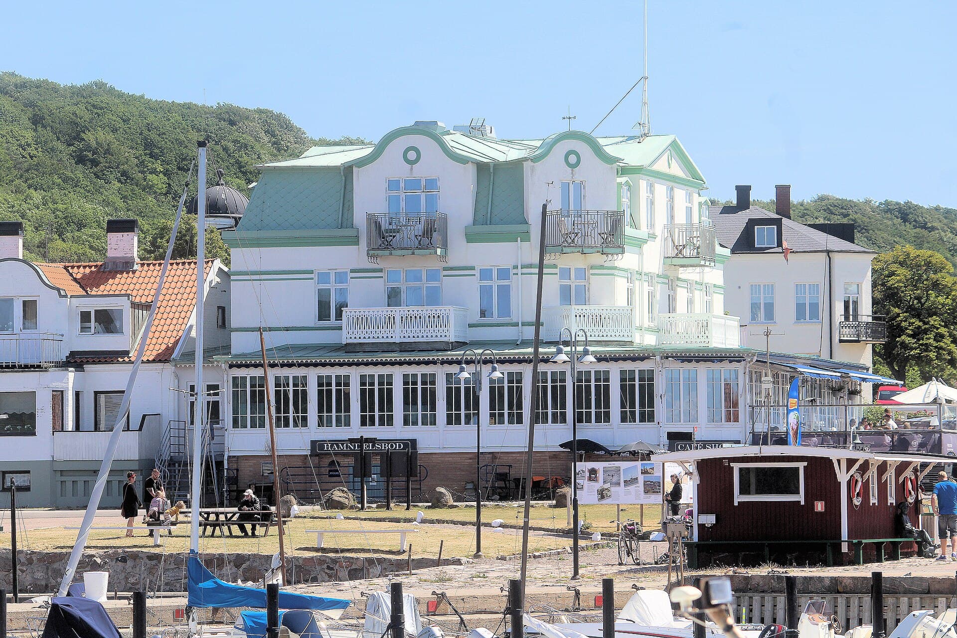 Hotel Kullaberg (via Wikimedia Commons, CC BY 4.0)
