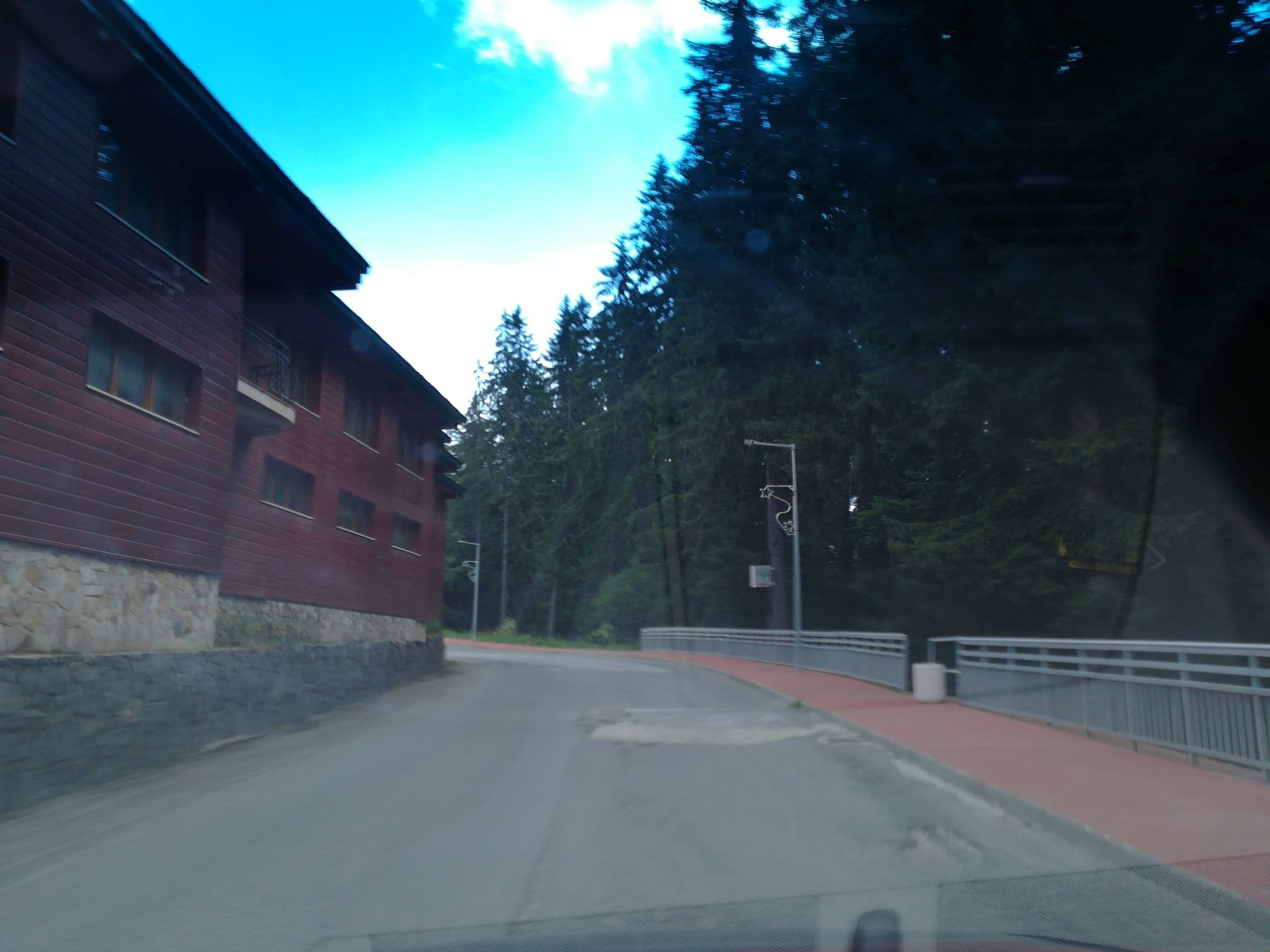 Street view near Murgavets grand, Chepelare — © ivanov (CC BY-SA · Mapillary)