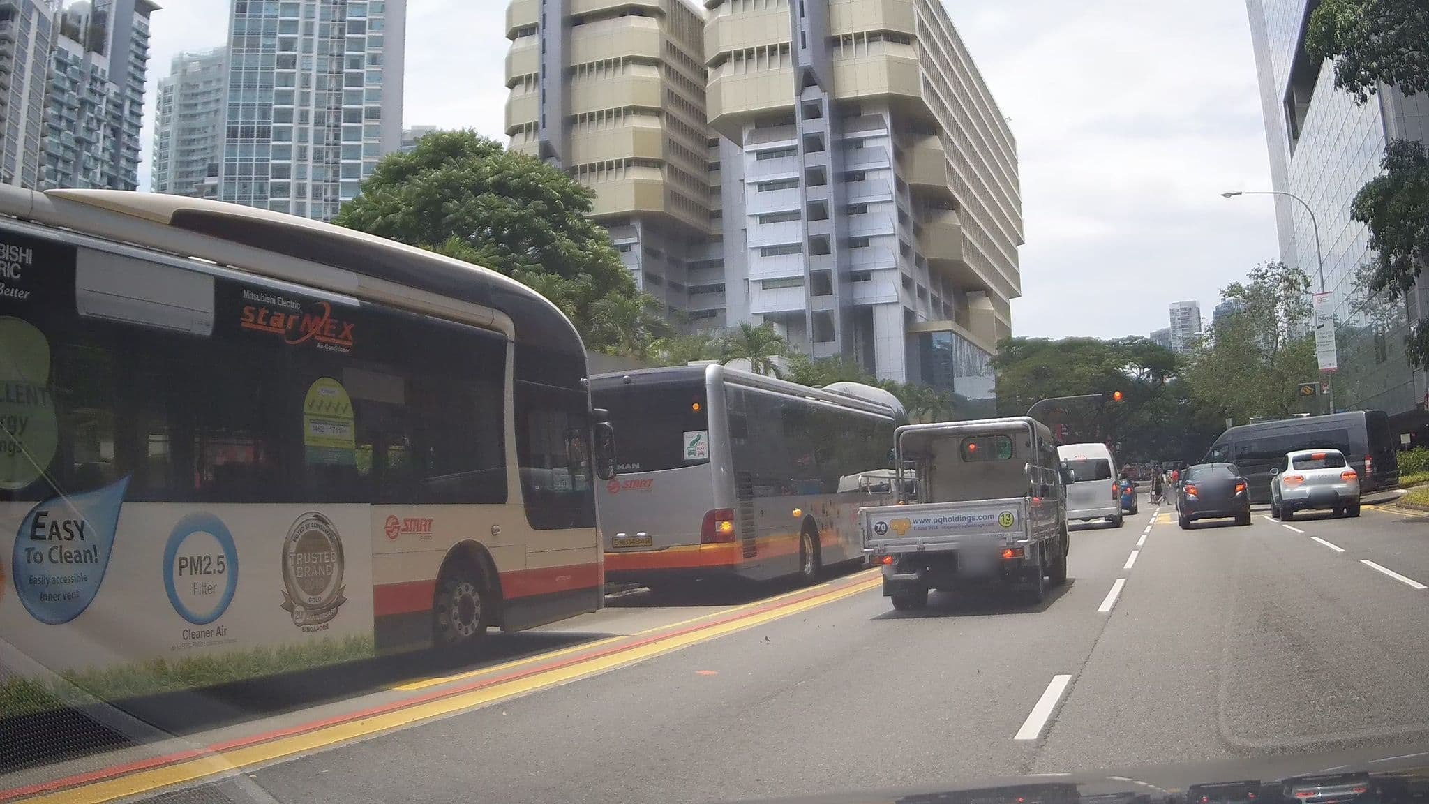 Street view near Hotel Jen (Orchardgateway), Oxley — © ashishgrab (CC BY-SA · Mapillary)