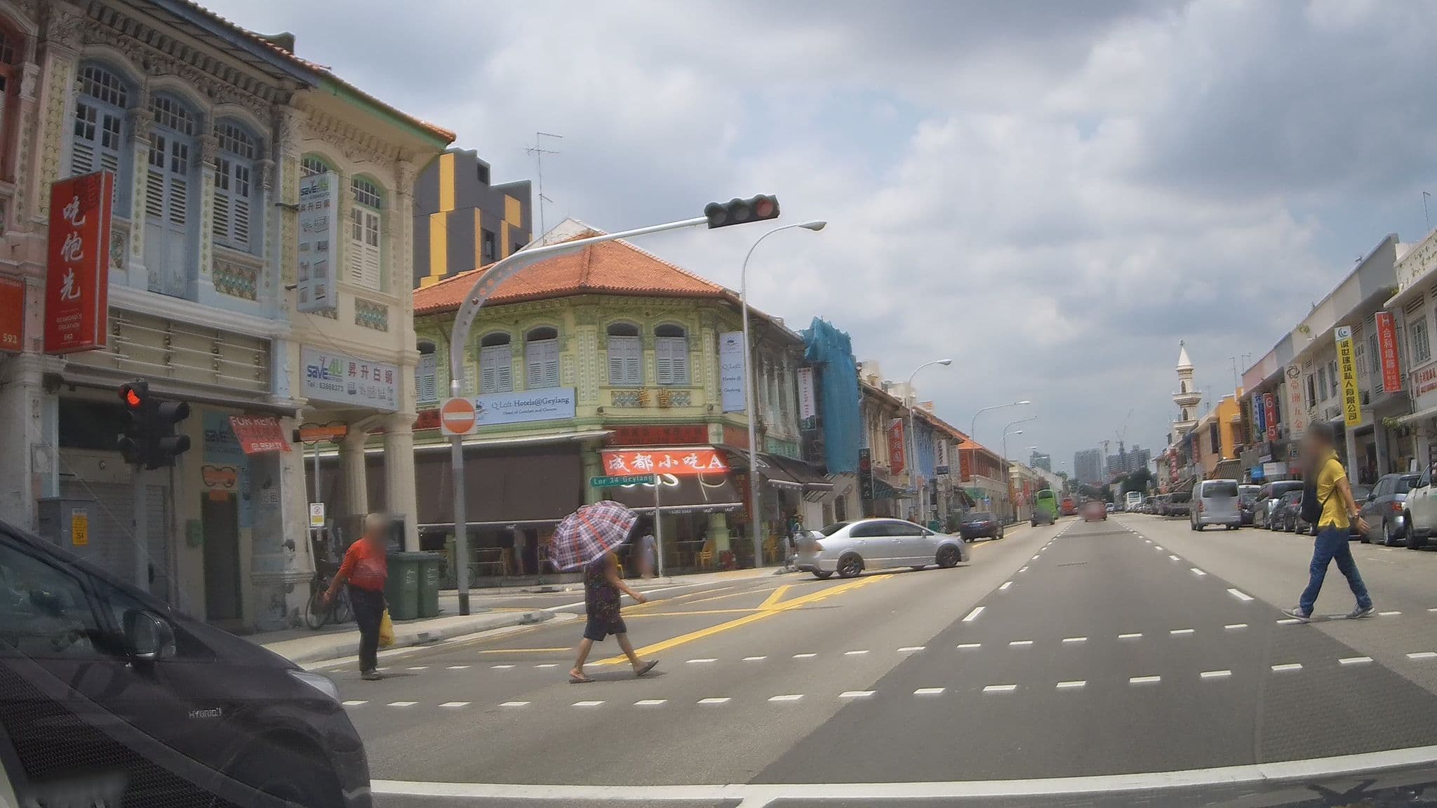 Street view near Hup Hoe Hotel, Geylang — © ashishgrab (CC BY-SA · Mapillary)